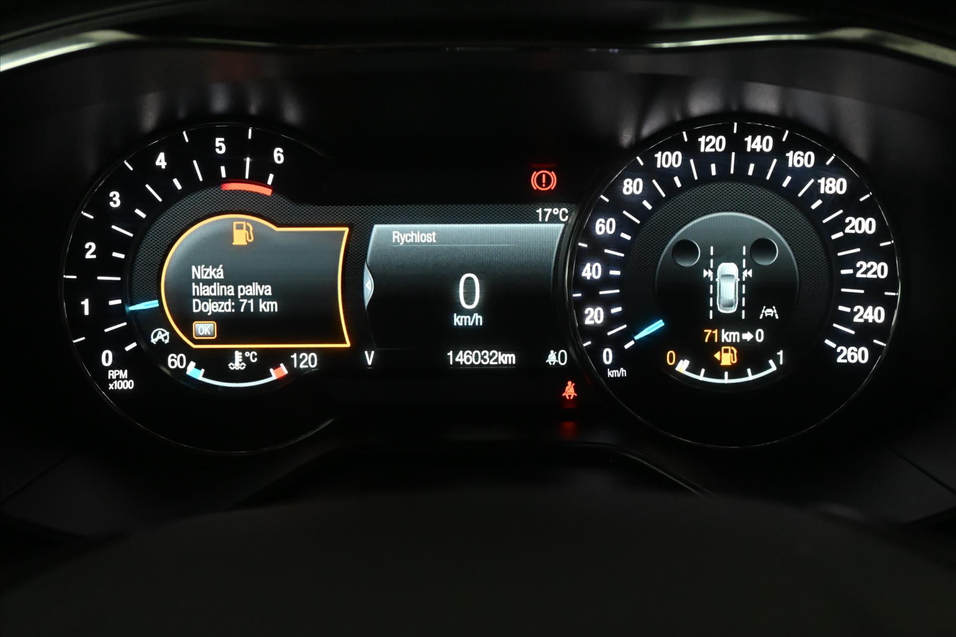 Hlavní fotografie vozu Ford Mondeo 2,0 EcoBlue 110 kW Titanium Záruka až 5 let (14)