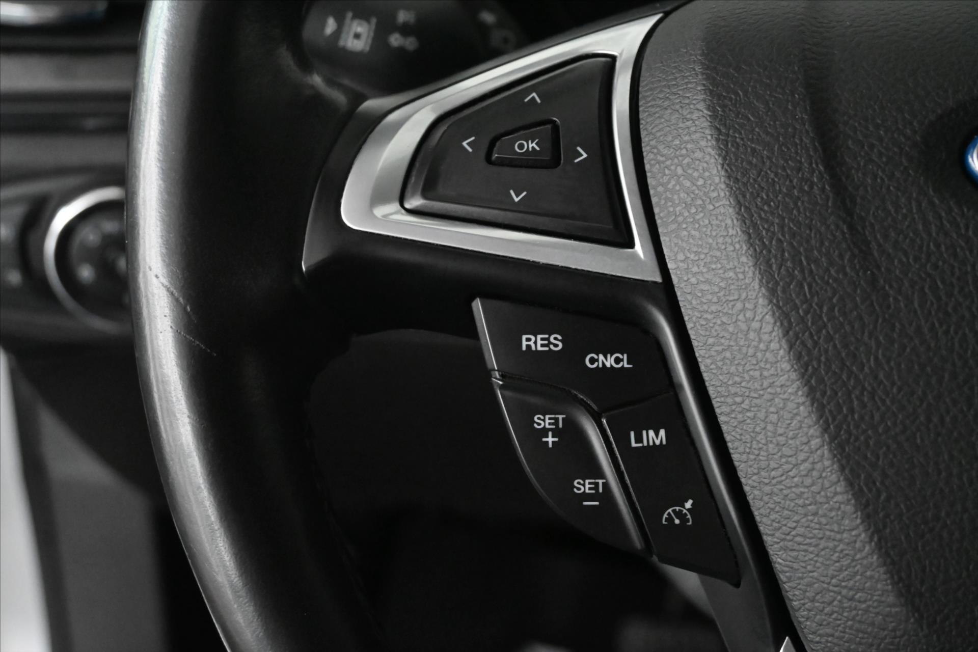 Hlavní fotografie vozu Ford Mondeo 2,0 EcoBlue 110 kW Titanium Záruka až 5 let (18)