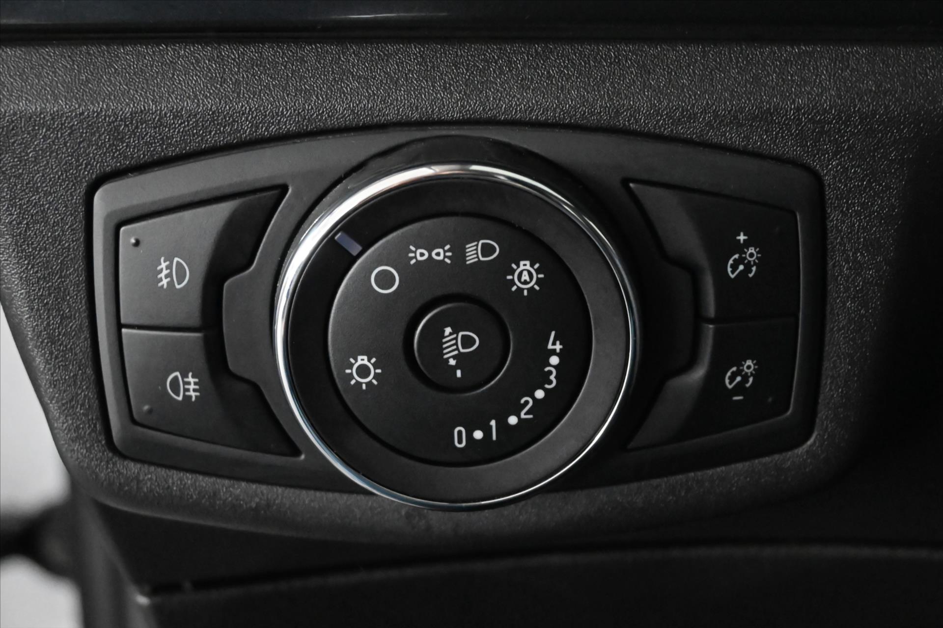 Hlavní fotografie vozu Ford Mondeo 2,0 EcoBlue 110 kW Titanium Záruka až 5 let (27)