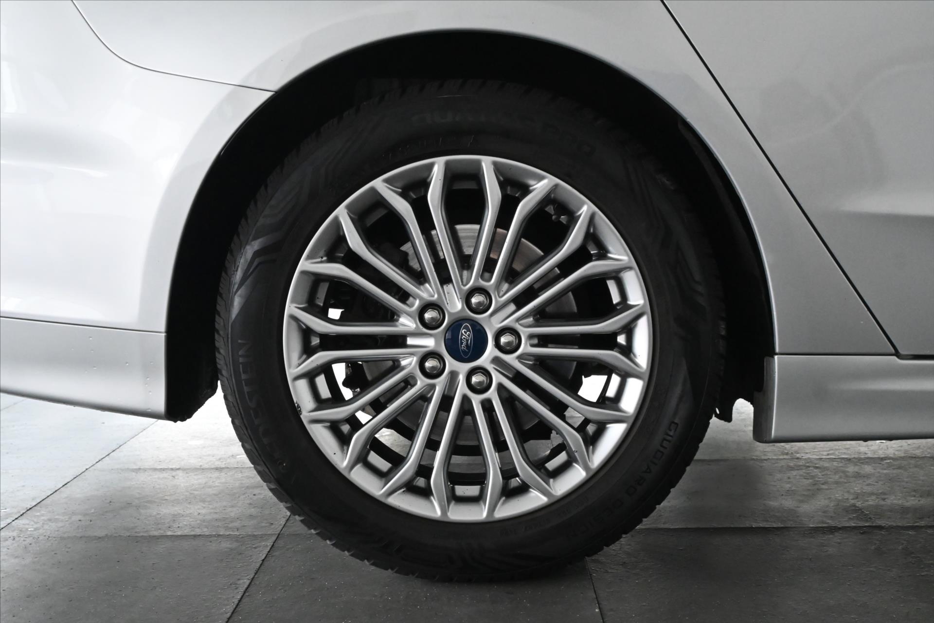 Hlavní fotografie vozu Ford Mondeo 2,0 EcoBlue 110 kW Titanium Záruka až 5 let (31)