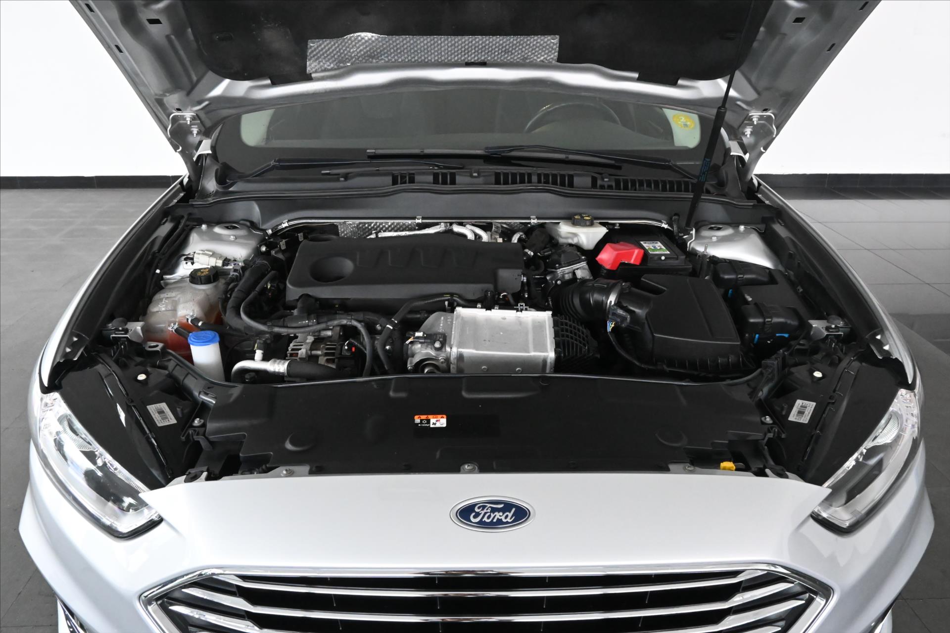 Hlavní fotografie vozu Ford Mondeo 2,0 EcoBlue 110 kW Titanium Záruka až 5 let (6)