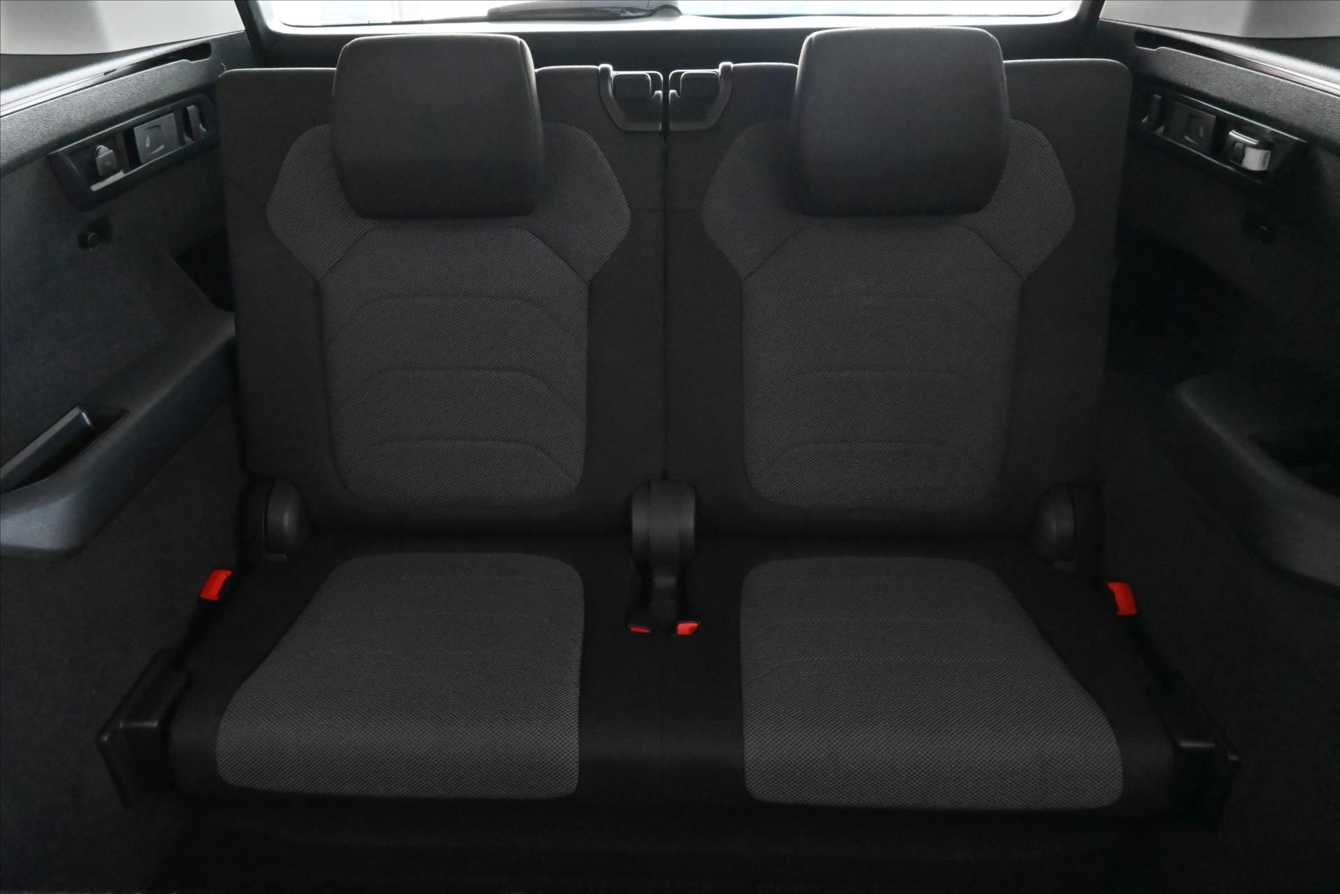 Hlavní fotografie vozu Škoda Kodiaq 1,5 TSI 110kW 7MÍST AMBITION Záruka až 5 let (29)