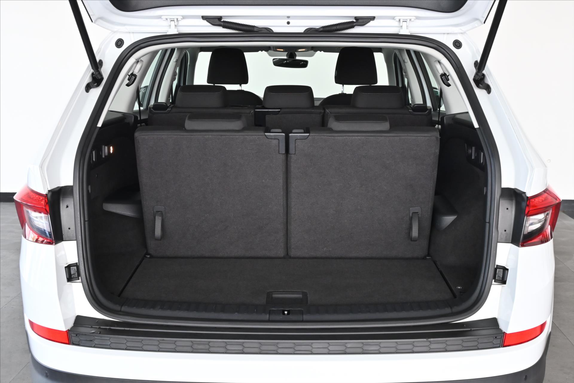 Hlavní fotografie vozu Škoda Kodiaq 1,5 TSI 110kW 7MÍST AMBITION Záruka až 5 let (6)