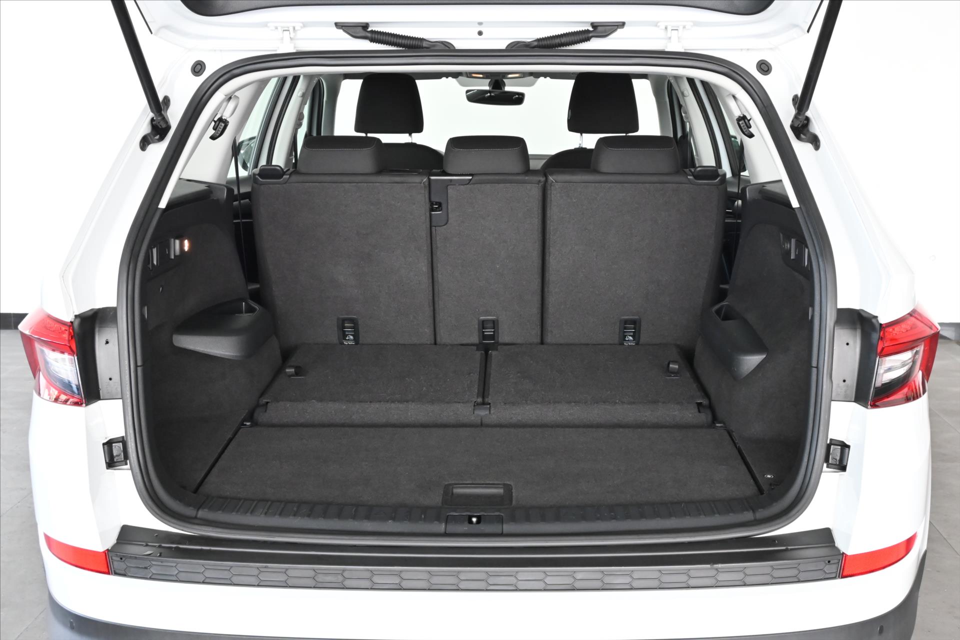 Hlavní fotografie vozu Škoda Kodiaq 1,5 TSI 110kW 7MÍST AMBITION Záruka až 5 let (7)