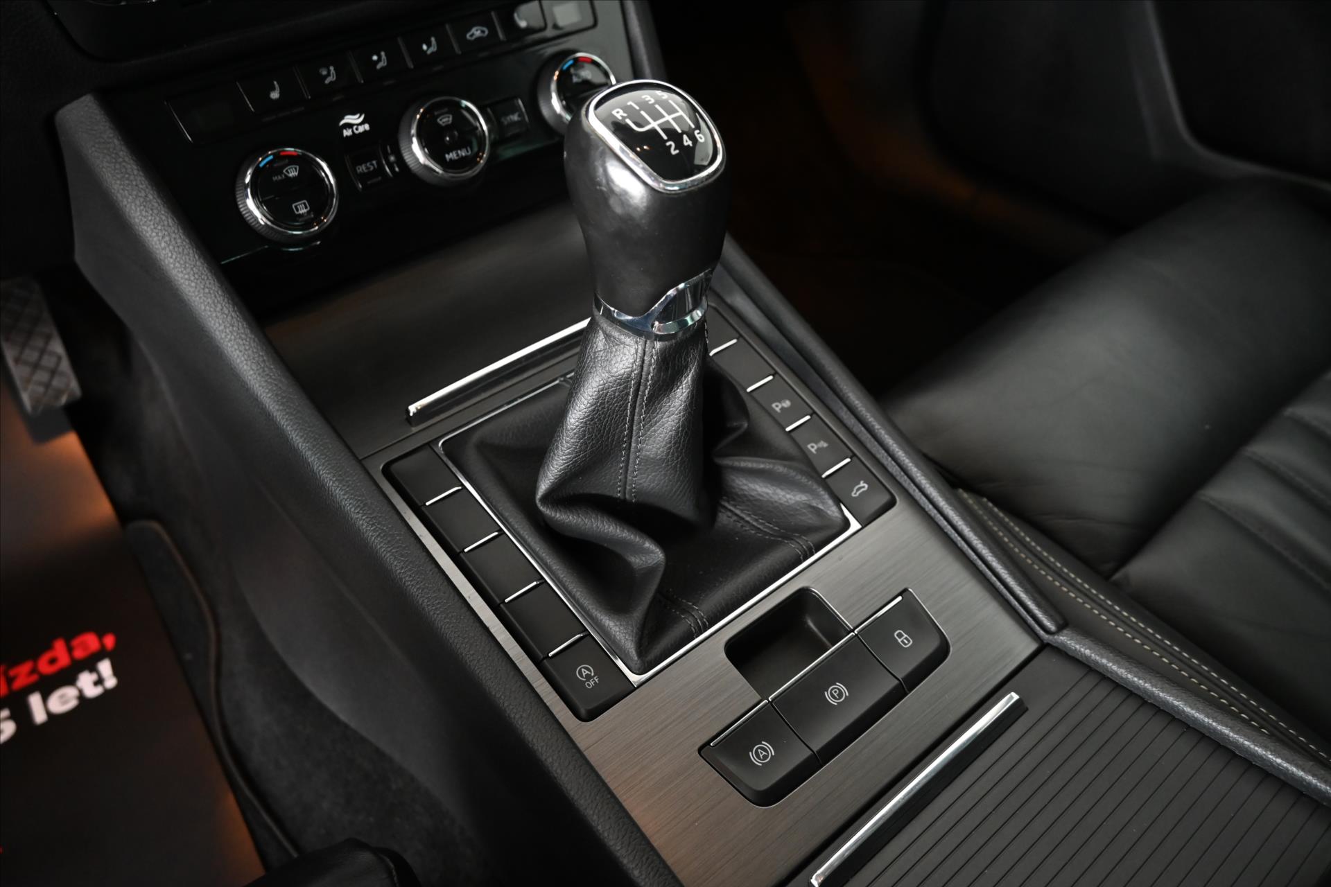 Hlavní fotografie vozu Škoda Superb 2,0 TDi 110kW Style Záruka až 5 let (24)