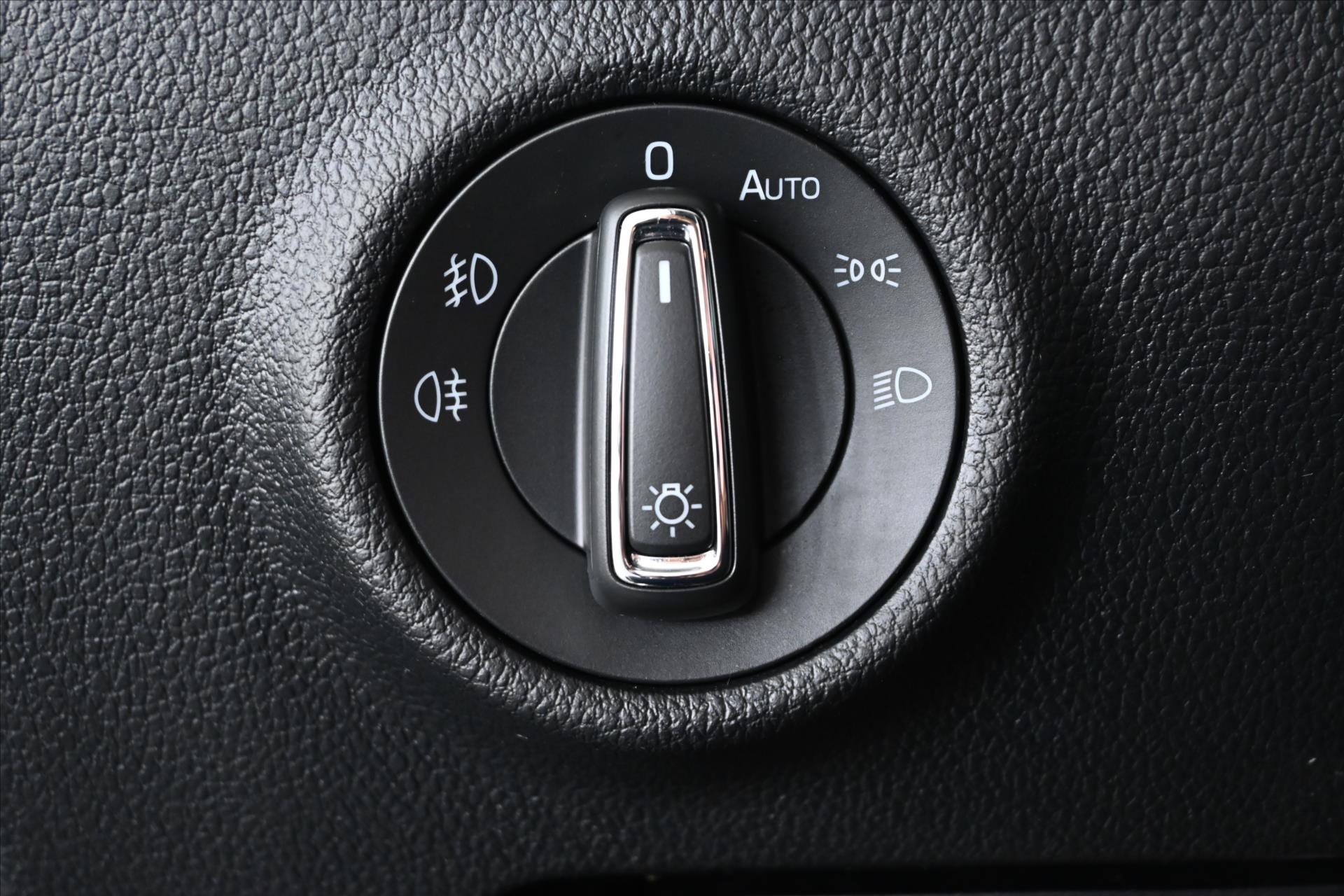 Hlavní fotografie vozu Škoda Superb 2,0 TDi 110kW Style Záruka až 5 let (29)