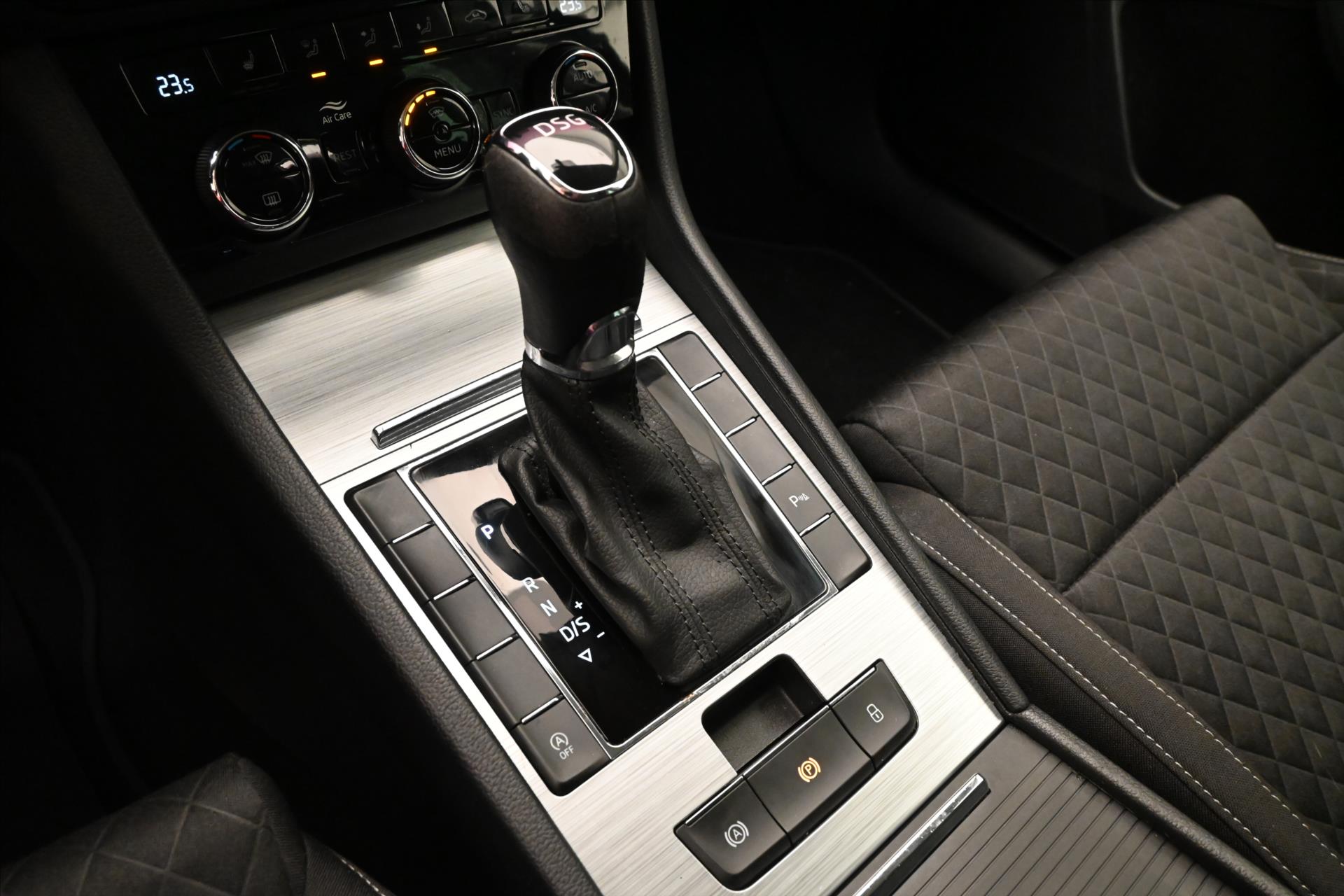 Main photo of the car Skoda Superb 2.0 TDI 110 kW DSG Clever Warranty up to 5 years (22)