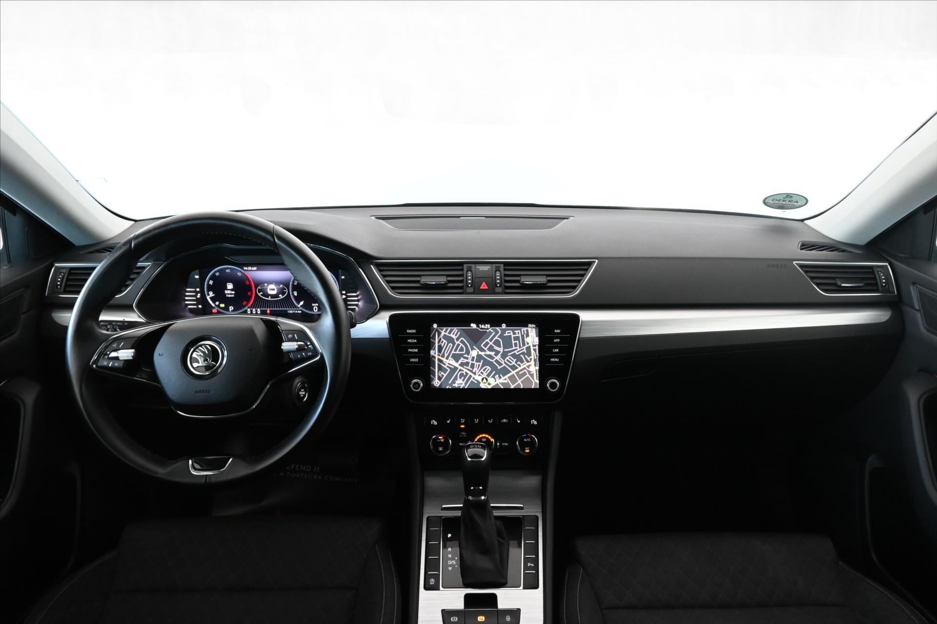 Hlavní fotografie vozu Škoda Superb 2,0 TDi 110kW DSG CLEVER Záruka až 5 let (11)