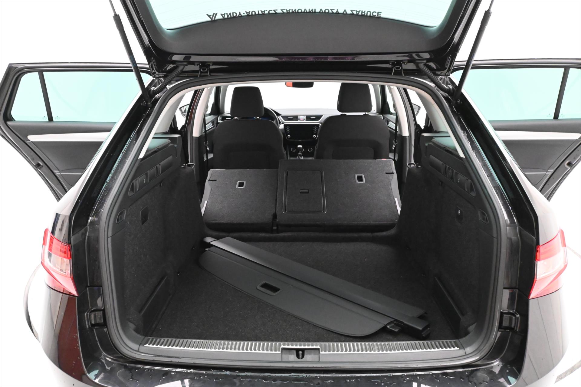 Main photo of the car Skoda Superb 2.0 TDi 110kW DSG CLEVER Warranty up to 5 years (10)