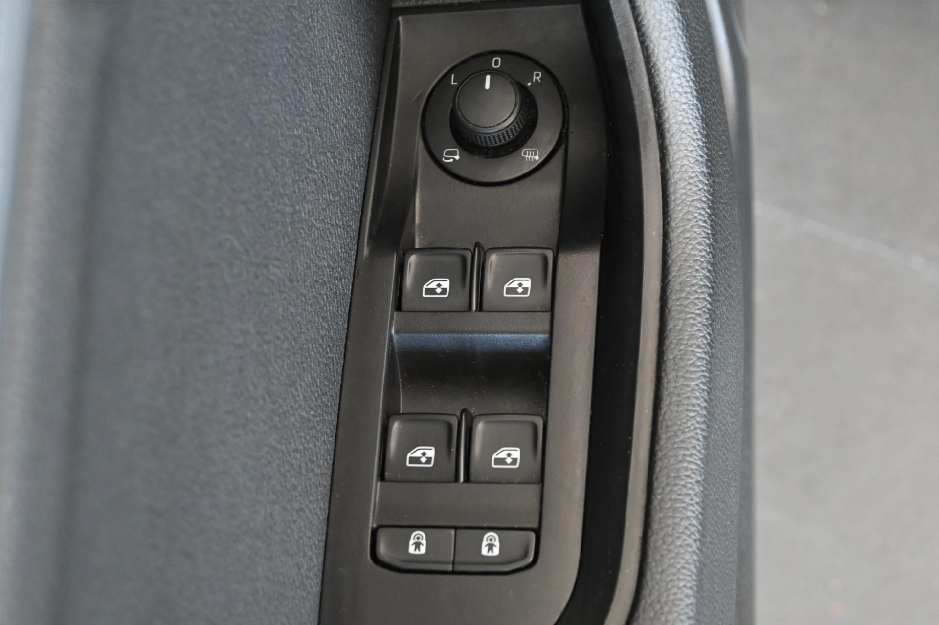 Hlavní fotografie vozu Škoda Superb 2,0 TDi 110kW DSG CLEVER Záruka až 5 let (26)