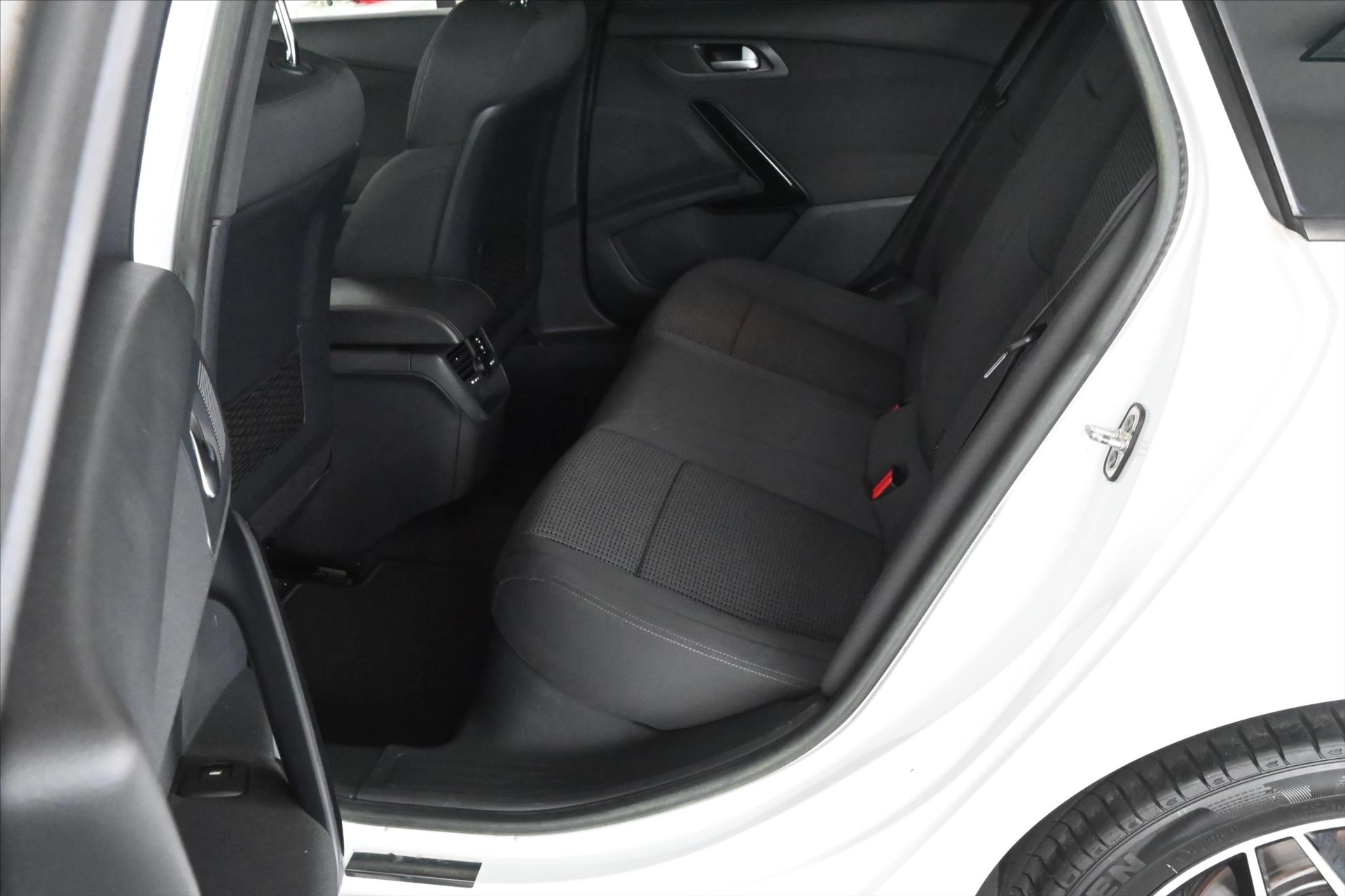 Main photo of the car Peugeot 508 2.0 SW HDi 120 kW AT6 Panorama Warranty (11)