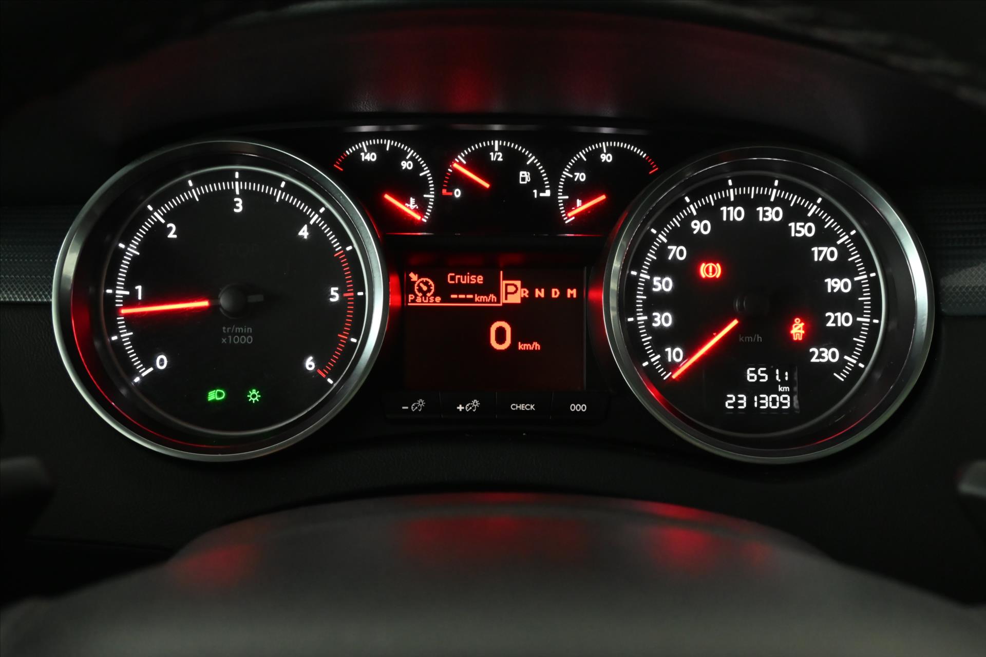 Main photo of the car Peugeot 508 2.0 SW HDi 120 kW AT6 Panorama Warranty (14)