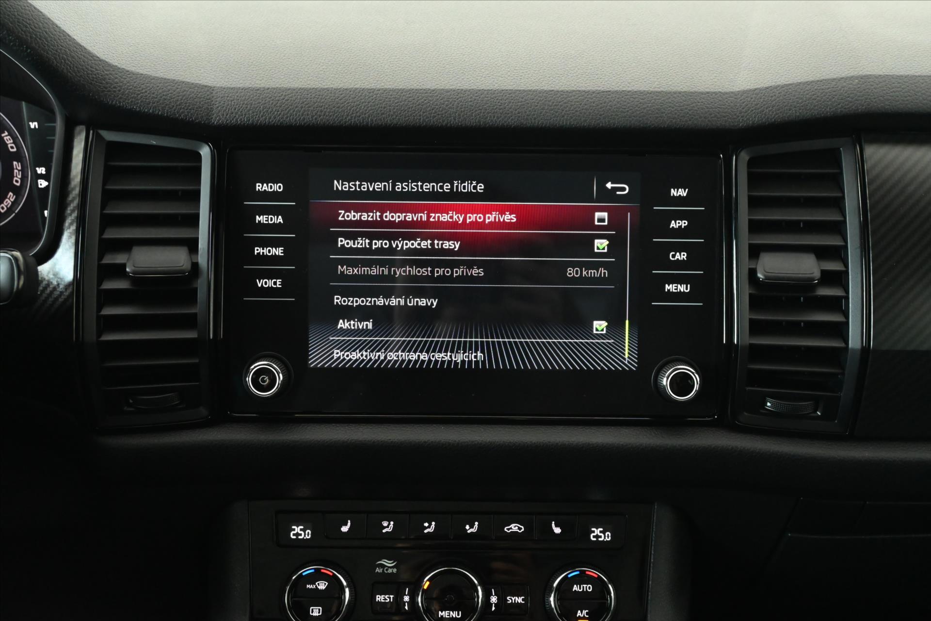 Hlavní fotografie vozu Škoda Kodiaq 1,5 TSI 110 kW DSG Sportline Záruka až 5 let (23)