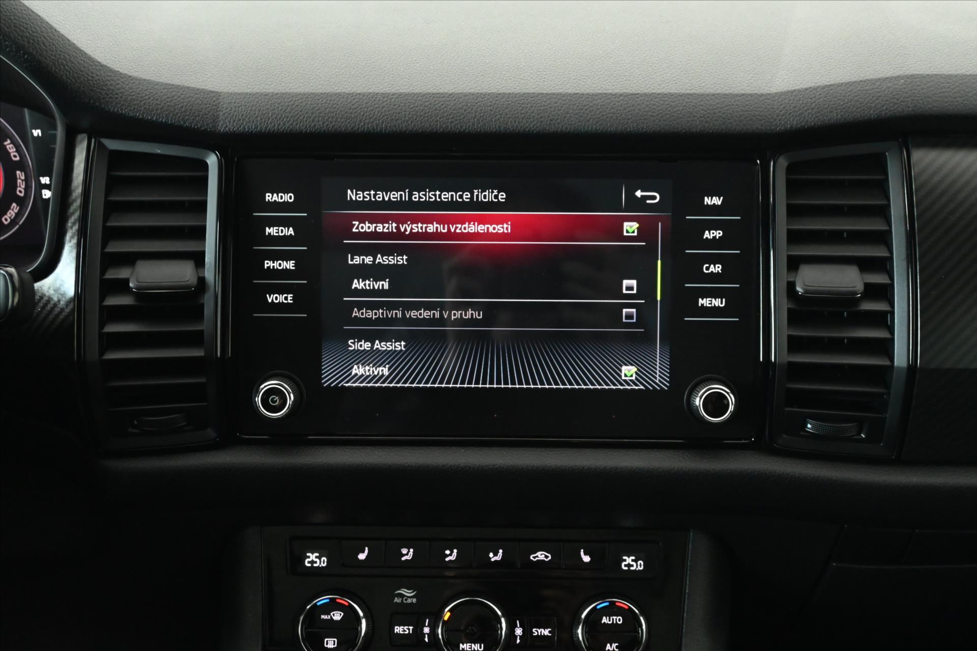 Hlavní fotografie vozu Škoda Kodiaq 1,5 TSI 110 kW DSG Sportline Záruka až 5 let (24)