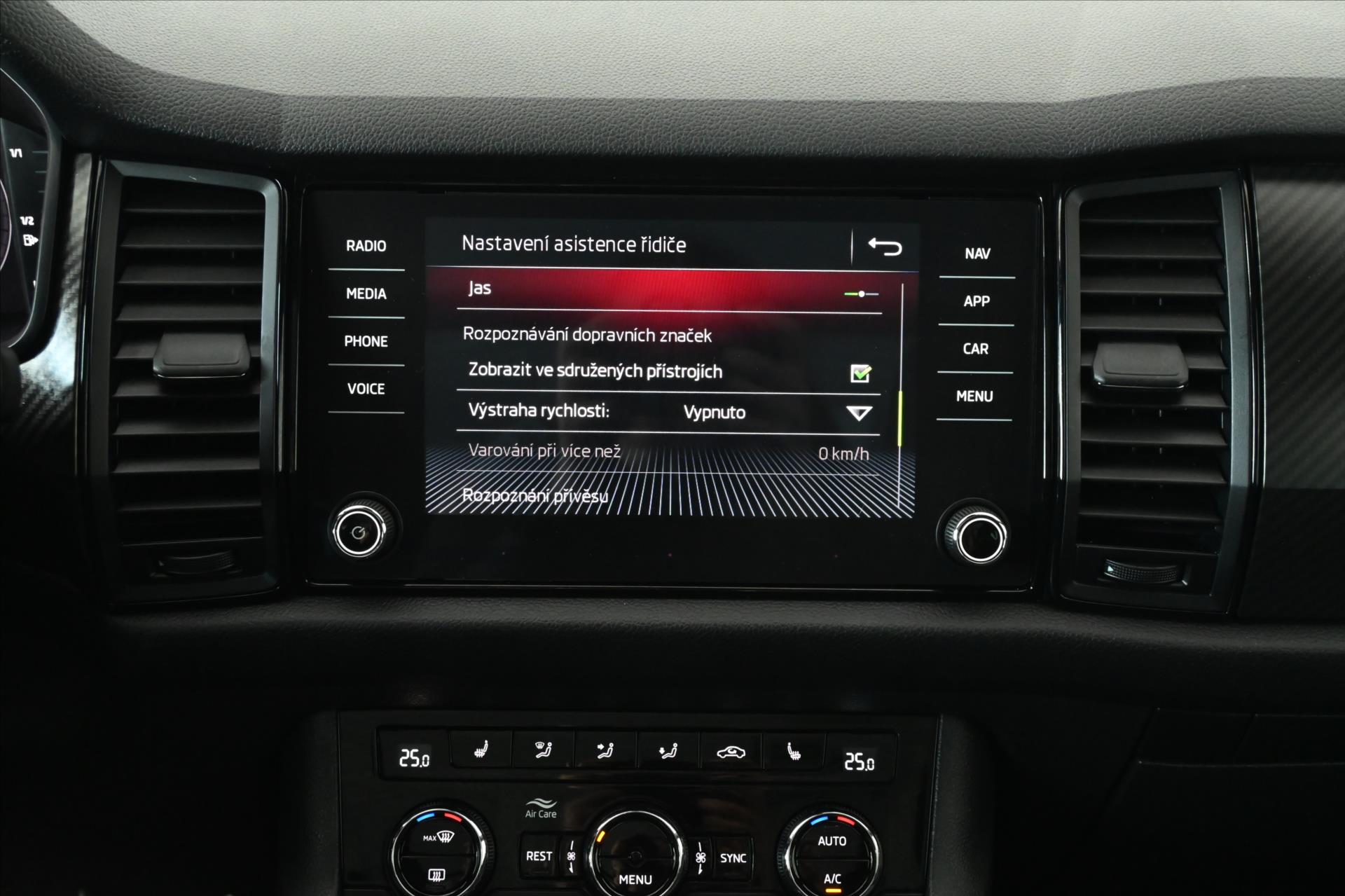 Hlavní fotografie vozu Škoda Kodiaq 1,5 TSI 110 kW DSG Sportline Záruka až 5 let (25)