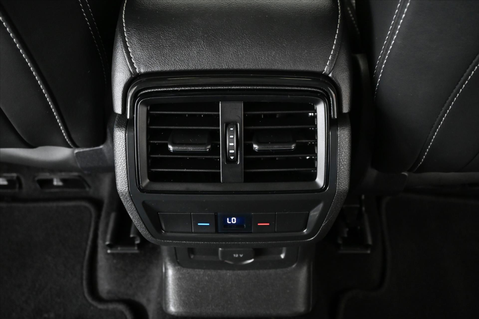 Hlavní fotografie vozu Škoda Kodiaq 1,5 TSI 110 kW DSG Sportline Záruka až 5 let (28)