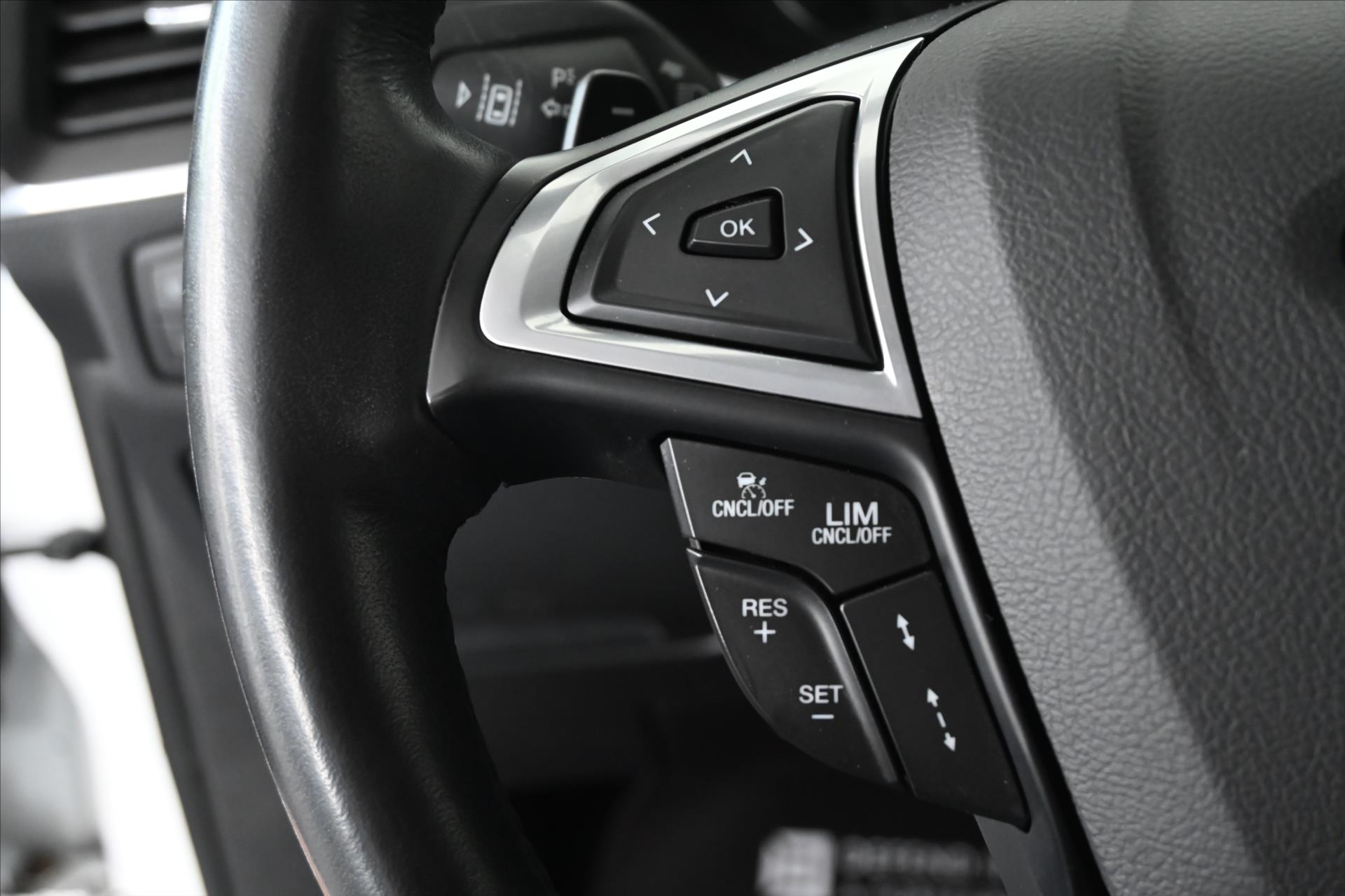 Hlavní fotografie vozu Ford S-MAX 2,0 EcoBlue 140 kW AT8 Titanium Záruka až 5 let (18)