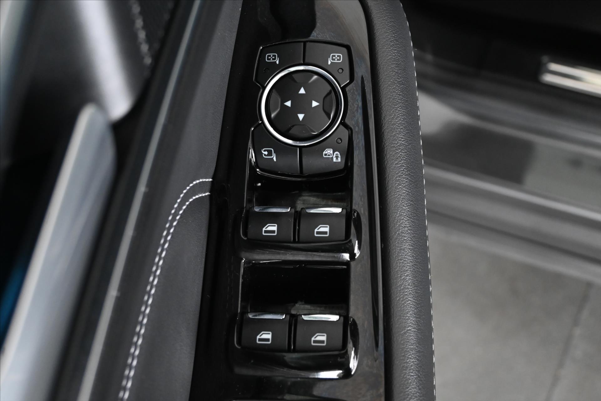 Hlavní fotografie vozu Ford Galaxy 2,0 EcoBlue 177 kW Titanium AT8 Záruka až 5 let (26)