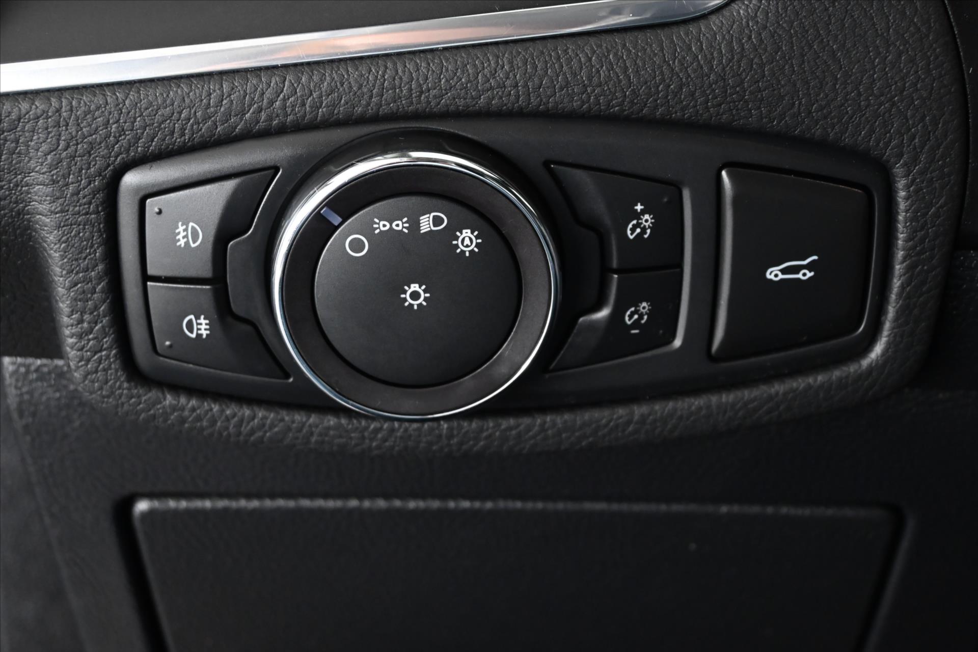 Hlavní fotografie vozu Ford Galaxy 2,0 EcoBlue 177 kW Titanium AT8 Záruka až 5 let (27)