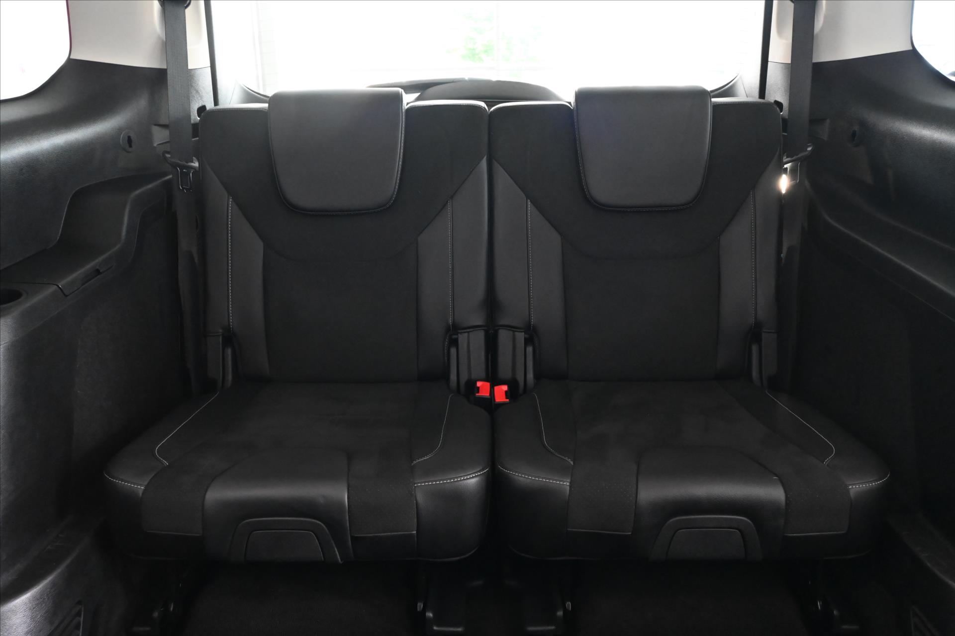 Hlavní fotografie vozu Ford Galaxy 2,0 EcoBlue 177 kW Titanium AT8 Záruka až 5 let (29)