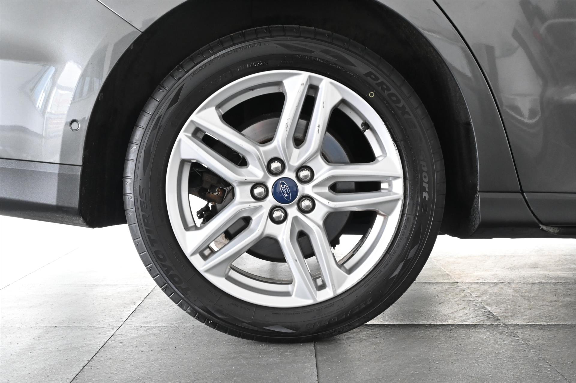 Hlavní fotografie vozu Ford Galaxy 2,0 EcoBlue 177 kW Titanium AT8 Záruka až 5 let (37)