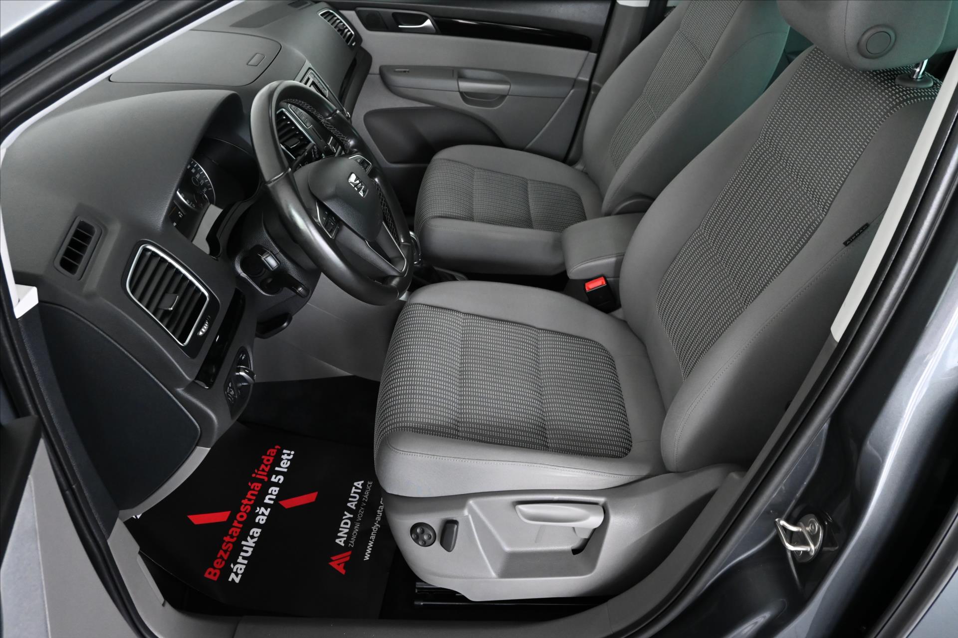 Hlavní fotografie vozu Seat Alhambra 2,0 TDi 110kW DSG Style 7míst Záruka až 5 let (10)