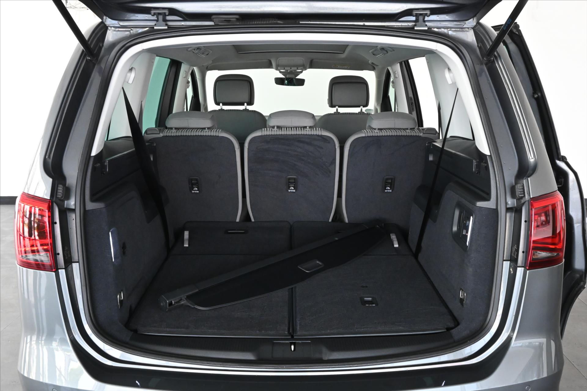 Hlavní fotografie vozu Seat Alhambra 2,0 TDi 110kW DSG Style 7míst Záruka až 5 let (7)