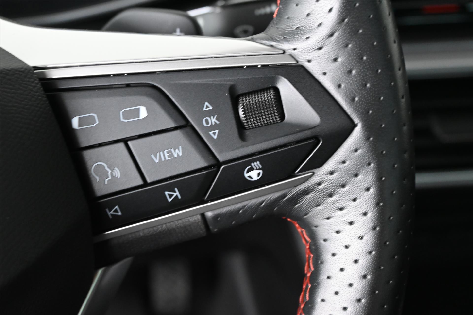 Hlavní fotografie vozu Seat Leon 2,0 FR TDI 110 kW DSG Panorama Záruka až 5 let (19)