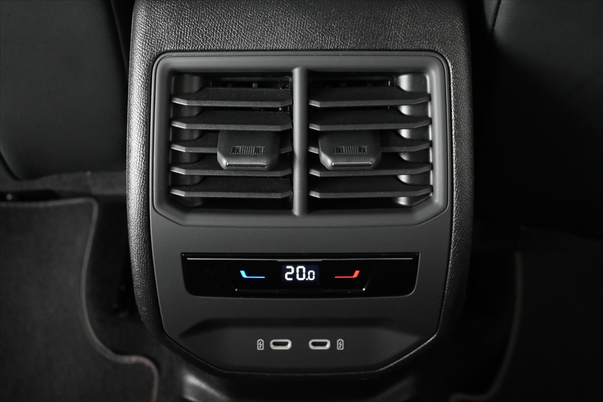 Hlavní fotografie vozu Seat Leon 2,0 FR TDI 110 kW DSG Panorama Záruka až 5 let (25)