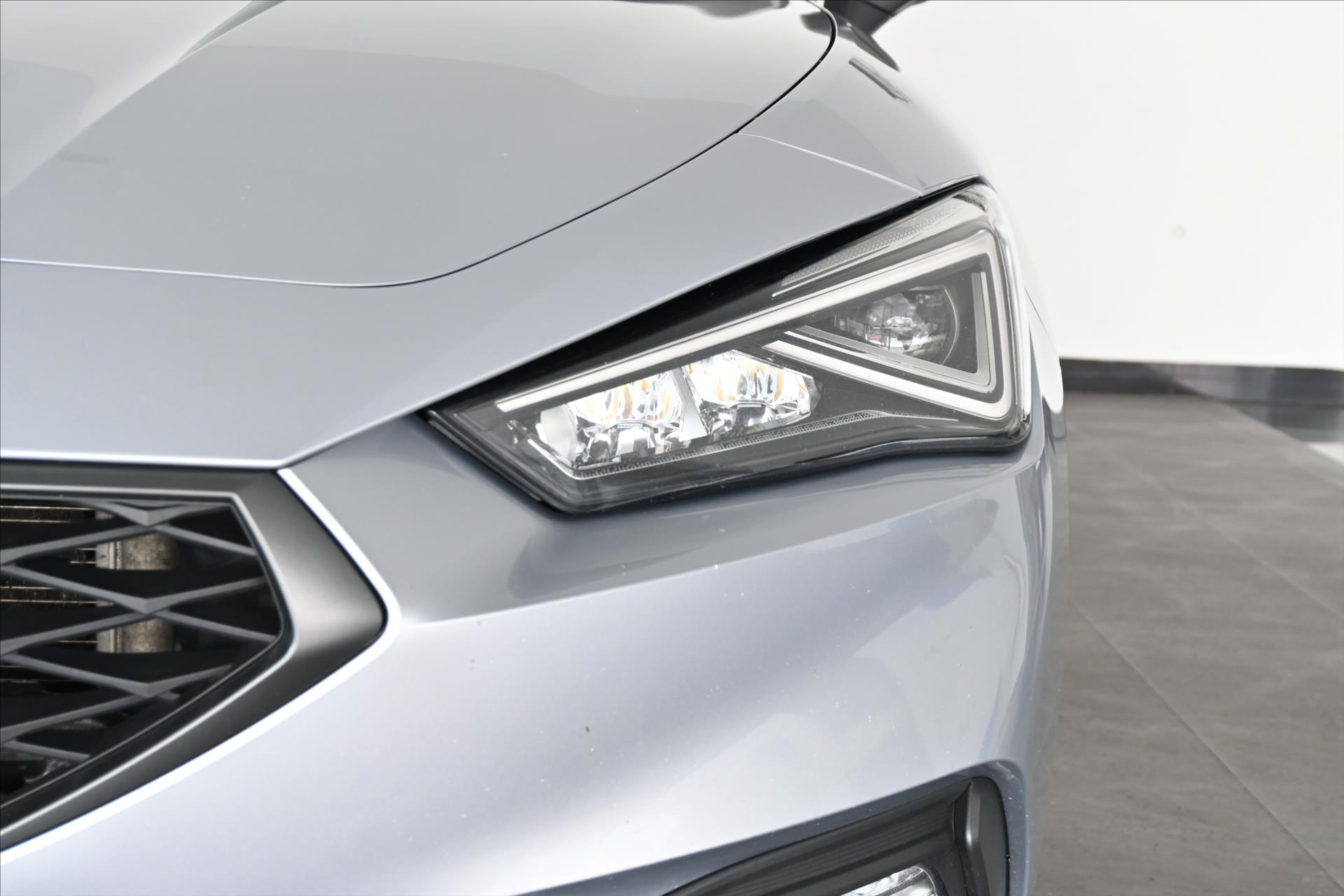 Hlavní fotografie vozu Seat Leon 2,0 FR TDI 110 kW DSG Panorama Záruka až 5 let (34)