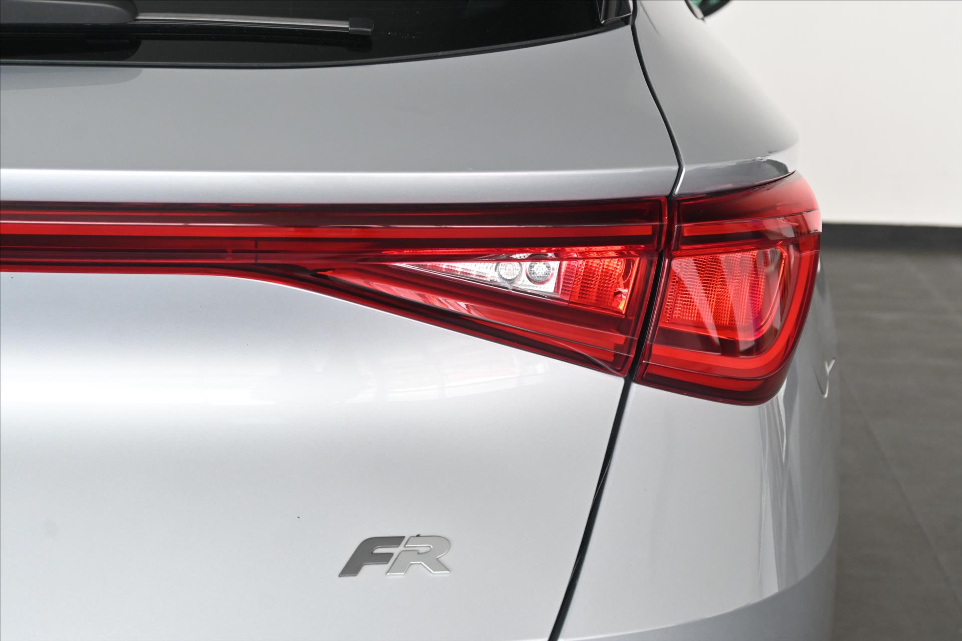 Hlavní fotografie vozu Seat Leon 2,0 FR TDI 110 kW DSG Panorama Záruka až 5 let (35)