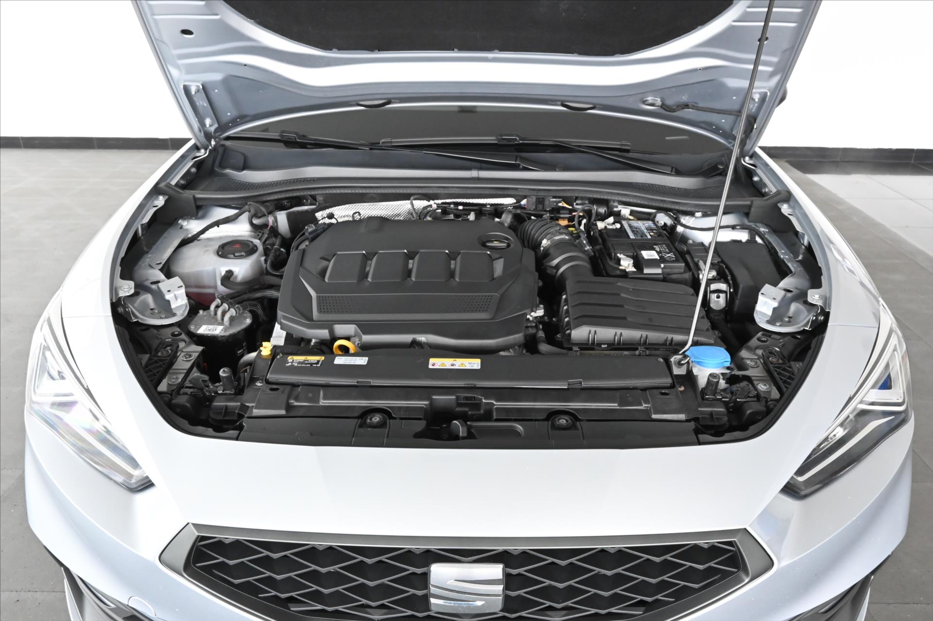 Hlavní fotografie vozu Seat Leon 2,0 FR TDI 110 kW DSG Panorama Záruka až 5 let (6)