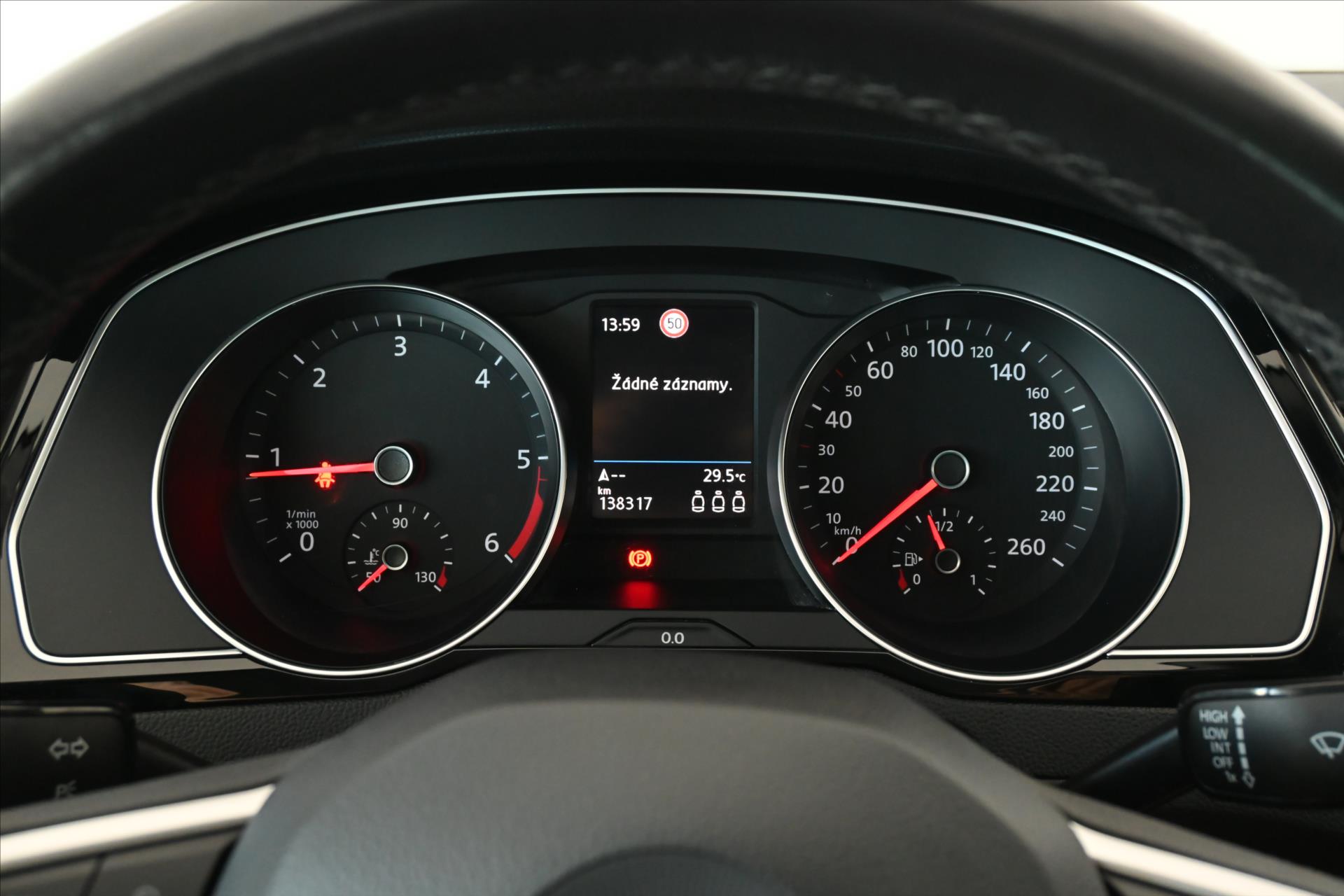 Hlavní fotografie vozu Volkswagen Passat 2,0 TDI 110 kW Elegance LED Záruka až 5 let (14)