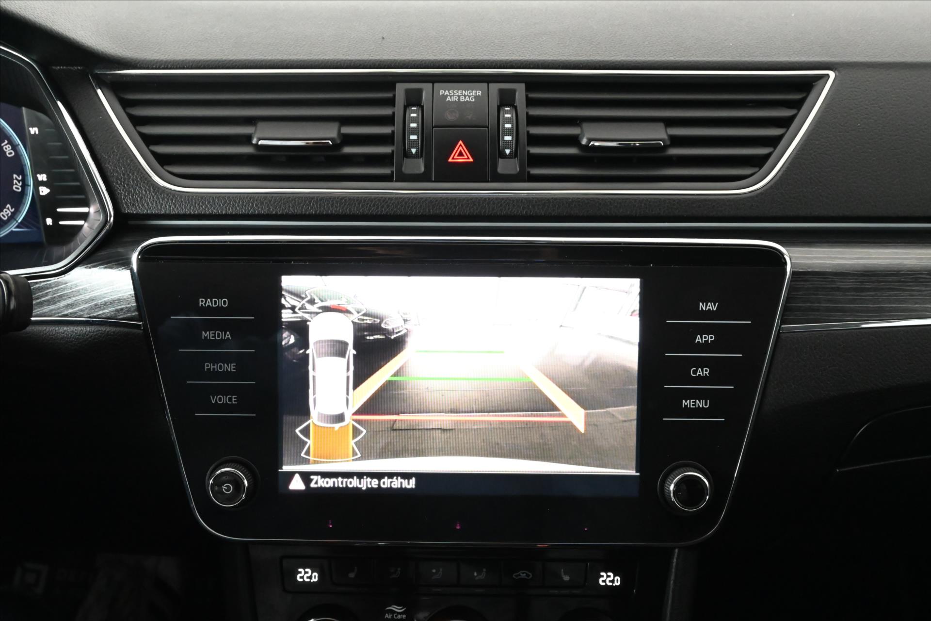 Hlavní fotografie vozu Škoda Superb 2,0 TDi 110kW DSG Style Záruka až 5 let (22)