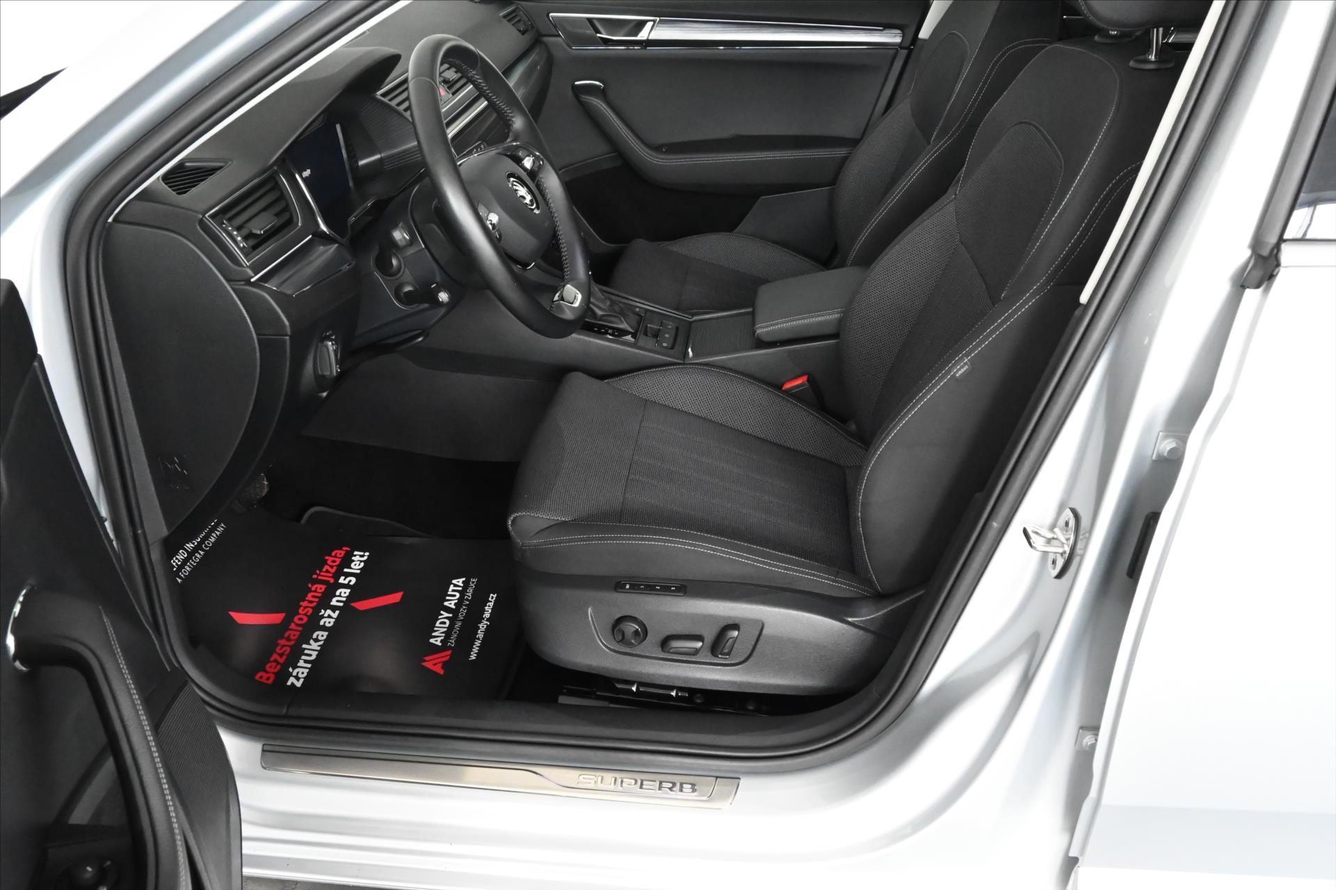 Hlavní fotografie vozu Škoda Superb 2,0 TDi 110kW DSG Style Záruka až 5 let (9)
