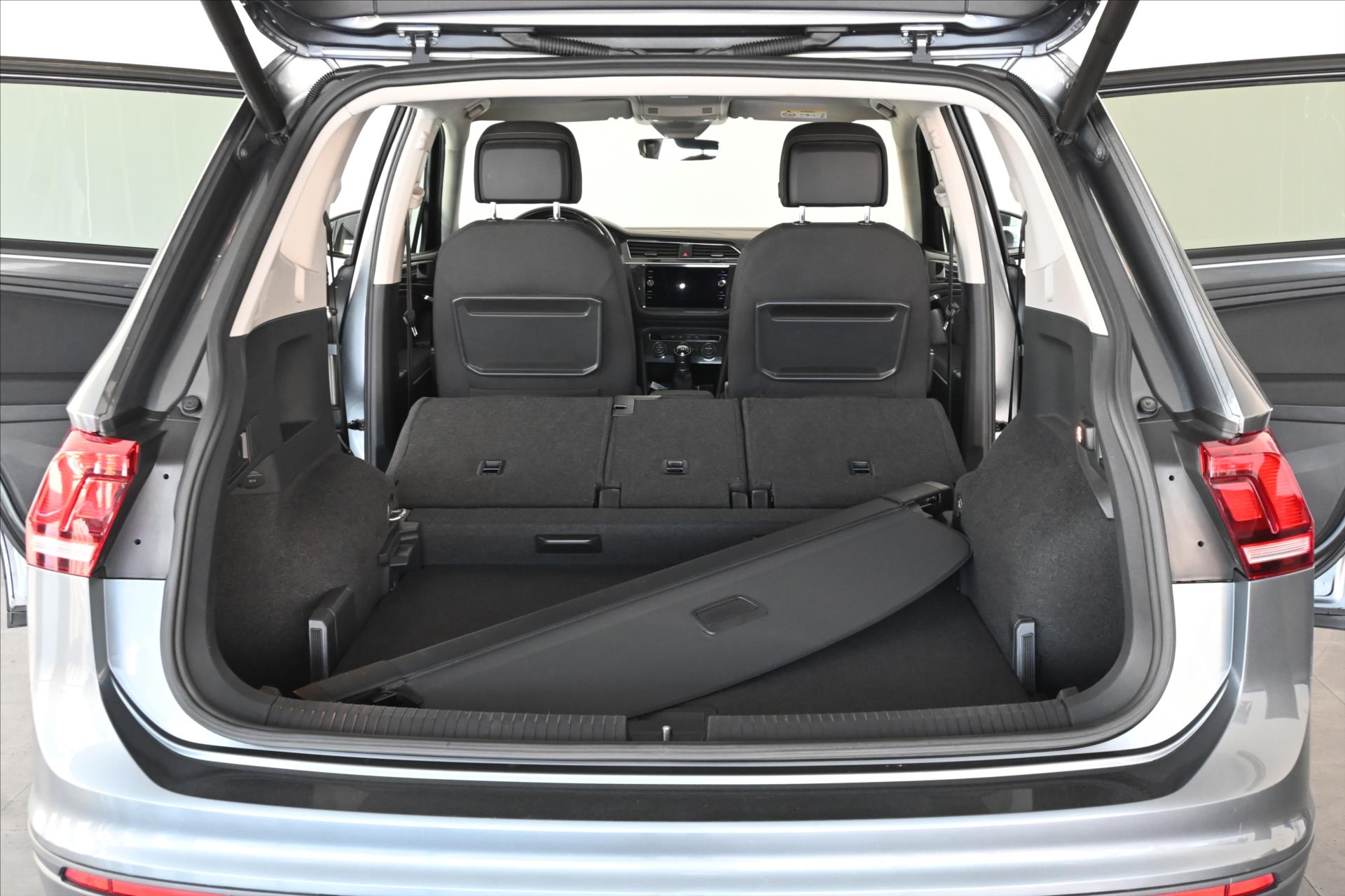 Main photo of the car Volkswagen Tiguan allspace 2.0 TDI 110 kW Comfortline Warranty up to 5 years (8)