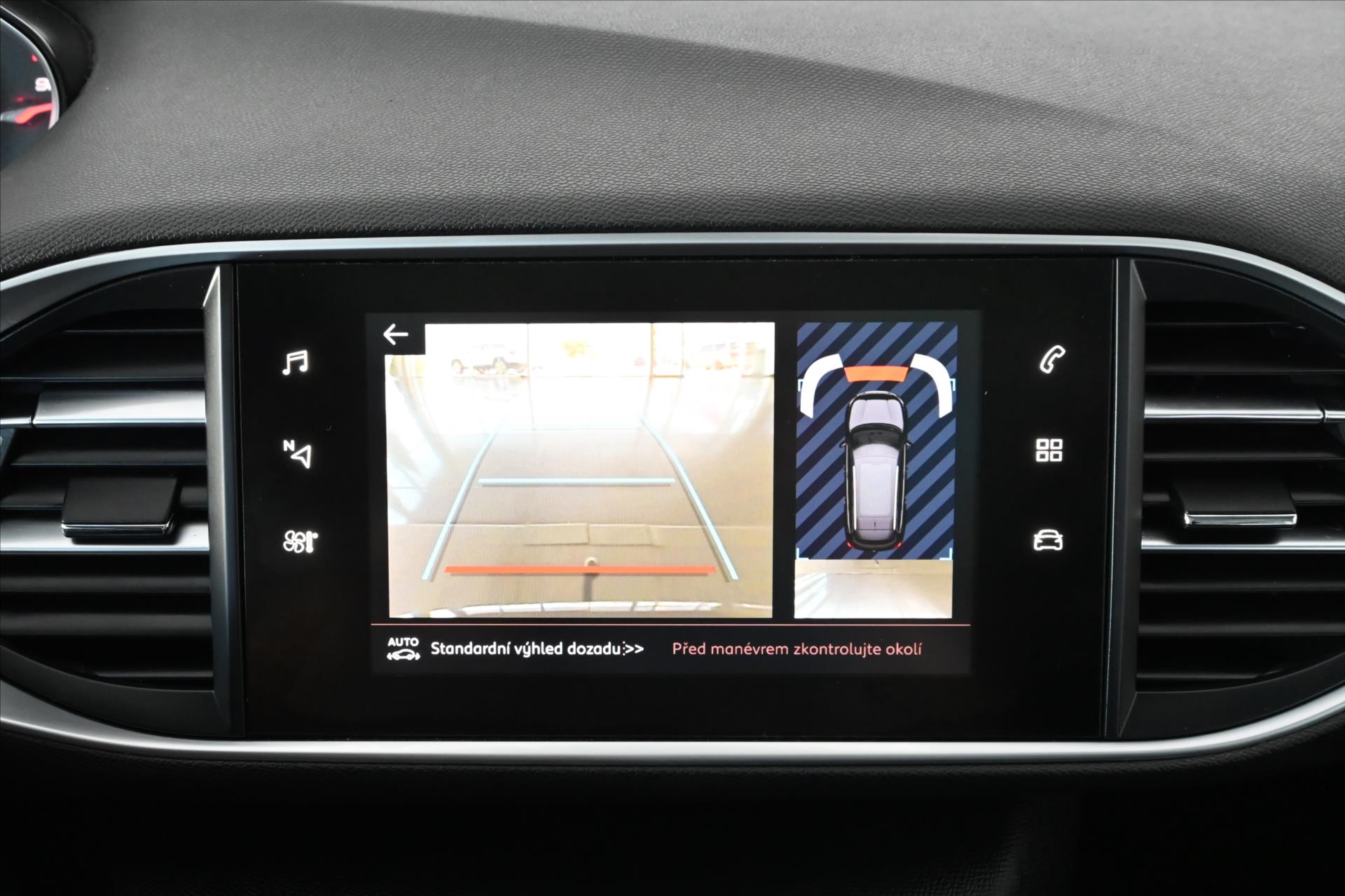 Main photo of the car Peugeot 308 1.5 BlueHDi 96 kW Allure Warranty up to 5 years (23)