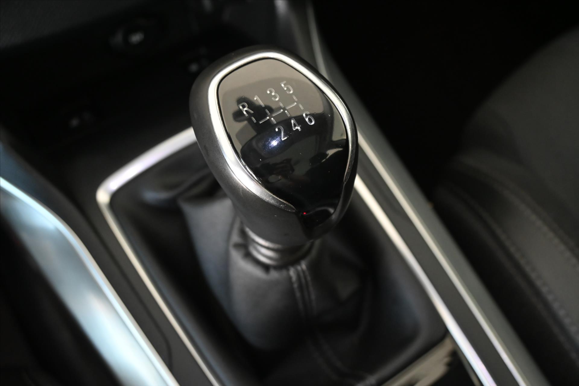 Main photo of the car Peugeot 308 1.5 BlueHDi 96 kW Allure Warranty up to 5 years (25)