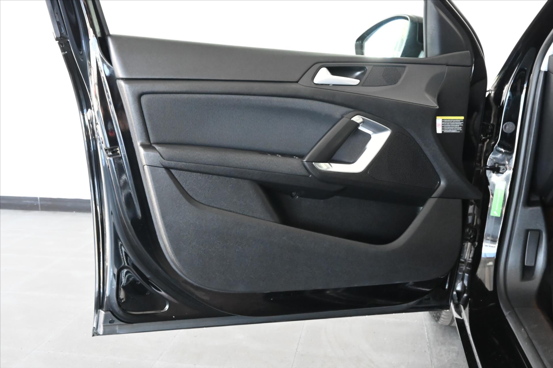 Main photo of the car Peugeot 308 1.5 BlueHDi 96 kW Allure Warranty up to 5 years (27)