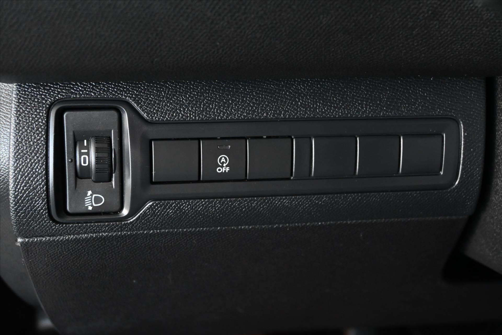 Main photo of the car Peugeot 308 1.5 BlueHDi 96 kW Allure Warranty up to 5 years (29)