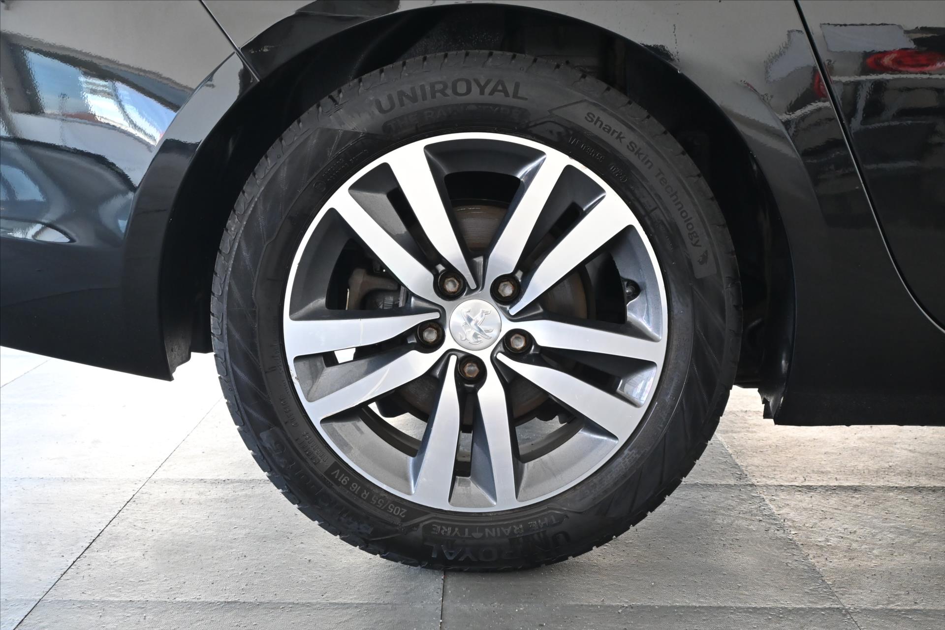 Main photo of the car Peugeot 308 1.5 BlueHDi 96 kW Allure Warranty up to 5 years (35)