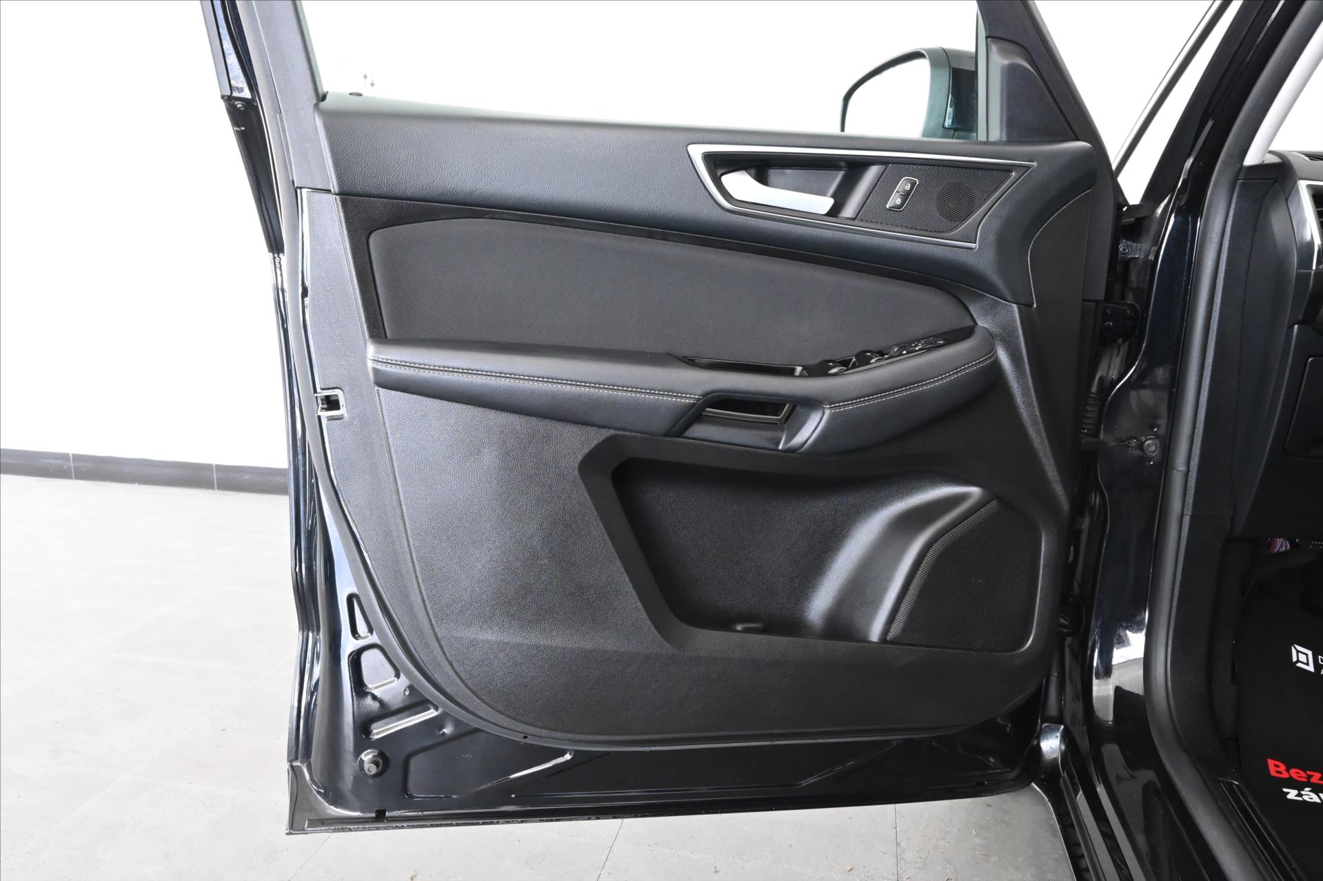 Main photo of the car Ford S-Max 2.0 EcoBlue 140 kW AT8 Titanium Warranty up to 5 years (25)