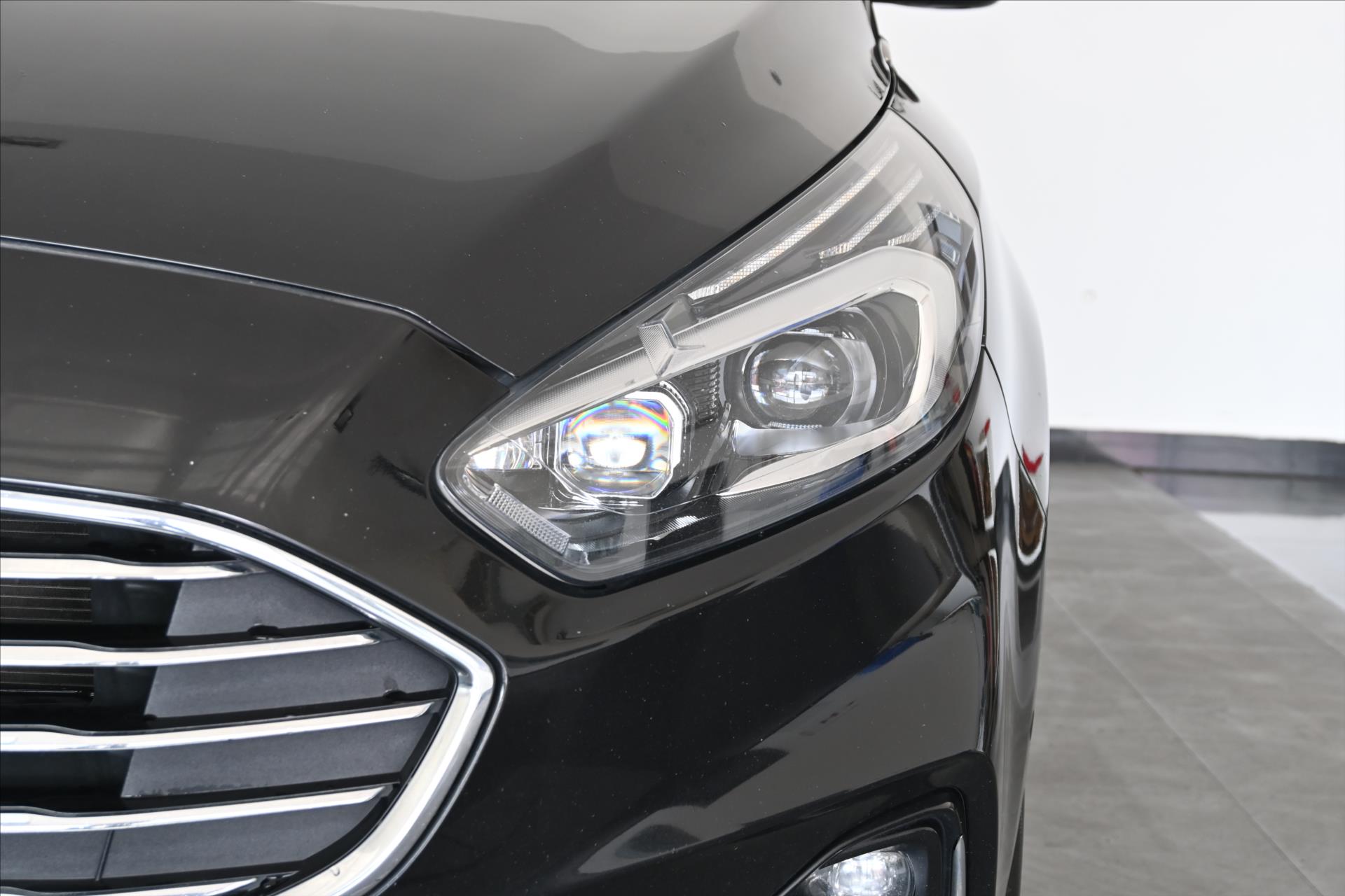 Main photo of the car Ford S-Max 2.0 EcoBlue 140 kW AT8 Titanium Warranty up to 5 years (31)