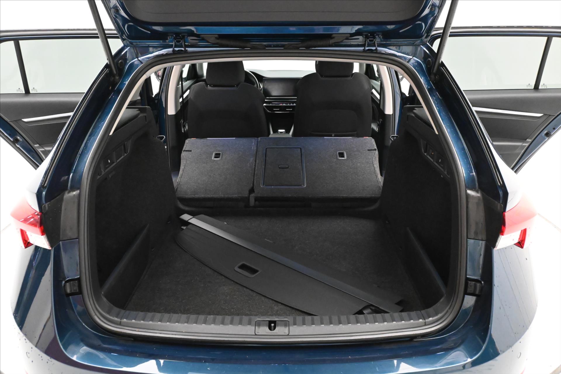 Main photo of the car Skoda Octavia 2.0 TDI 110 kW DSG STYLE Warranty up to 5 years (10)