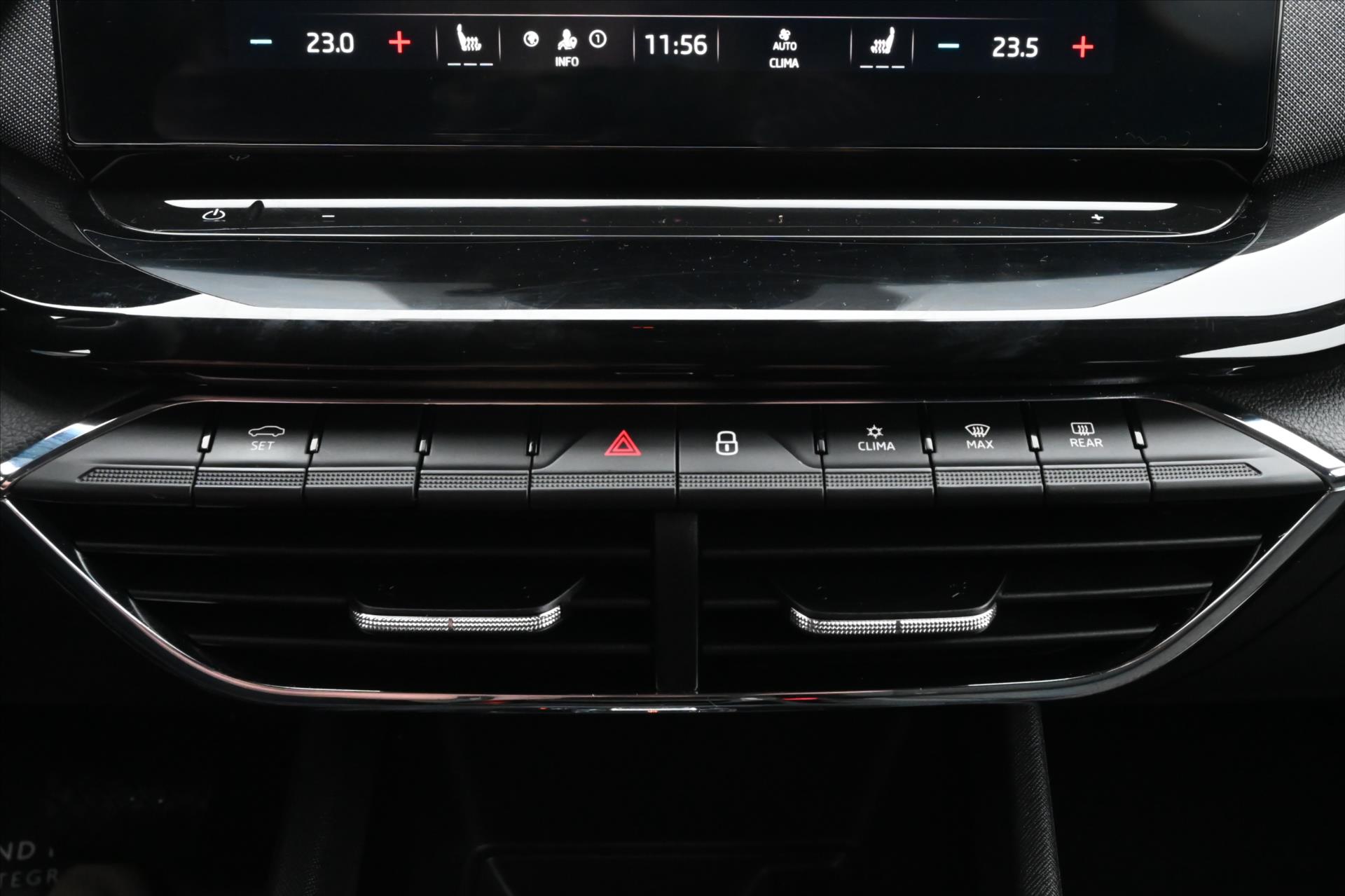 Main photo of the car Skoda Octavia 2.0 TDI 110 kW DSG STYLE Warranty up to 5 years (22)