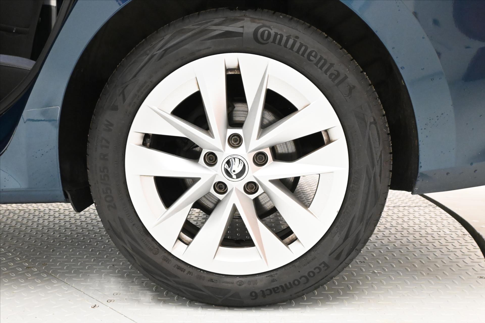 Main photo of the car Skoda Octavia 2.0 TDI 110 kW DSG STYLE Warranty up to 5 years (32)