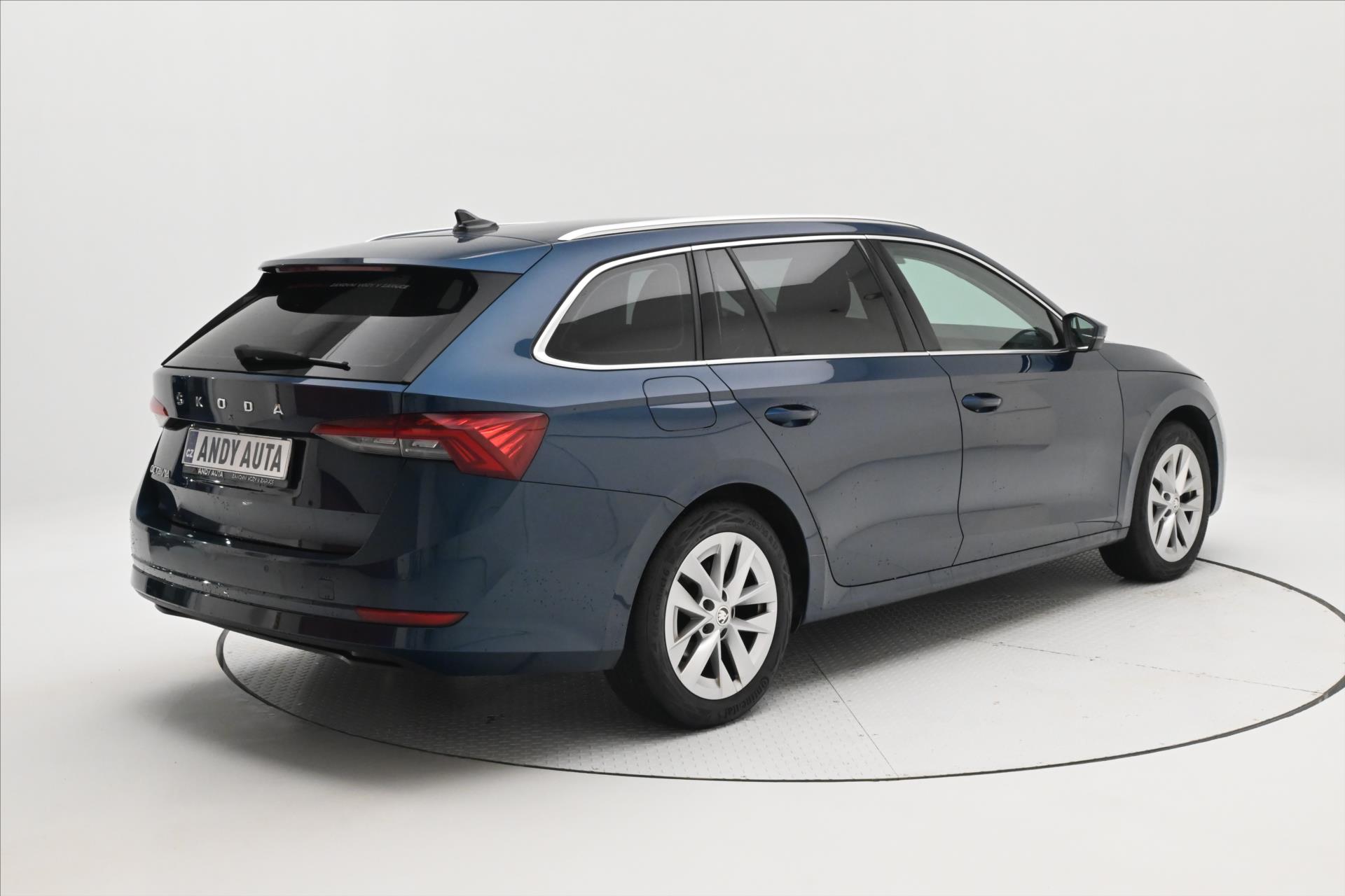 Main photo of the car Skoda Octavia 2.0 TDI 110 kW DSG STYLE Warranty up to 5 years (4)