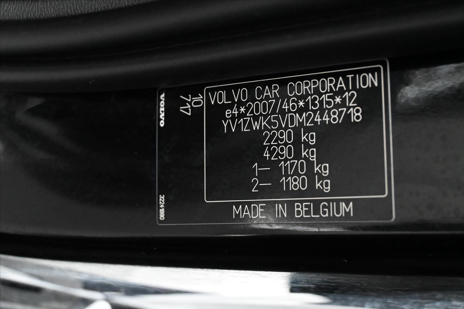 Main photo of the car Volvo V60 2.0 B4 145 kW AT8 Inscription Warranty up to 5 years (16)