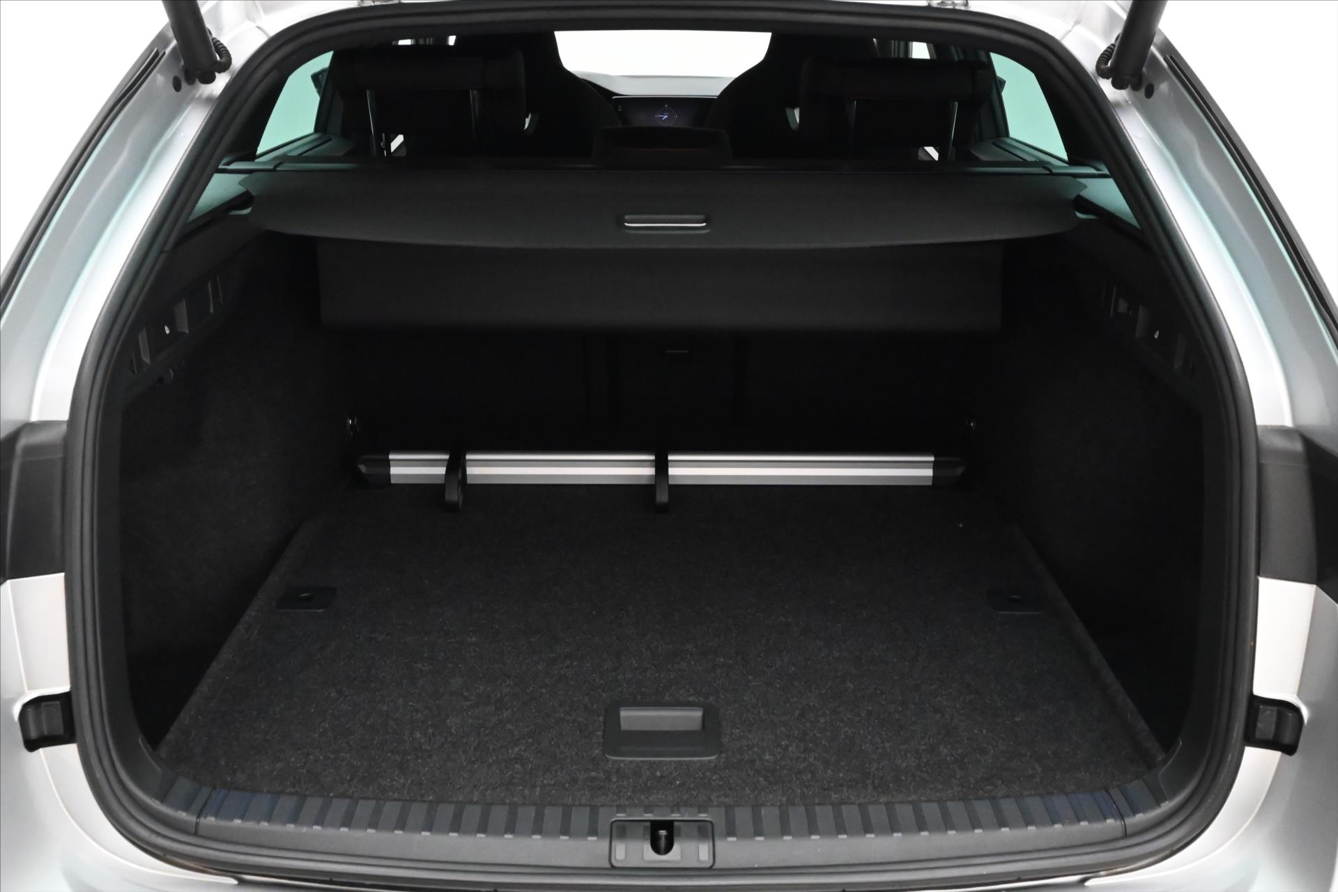 Hlavní fotografie vozu Škoda Octavia 2,0 TDI RS 147kW DSG Záruka až 5 let (10)