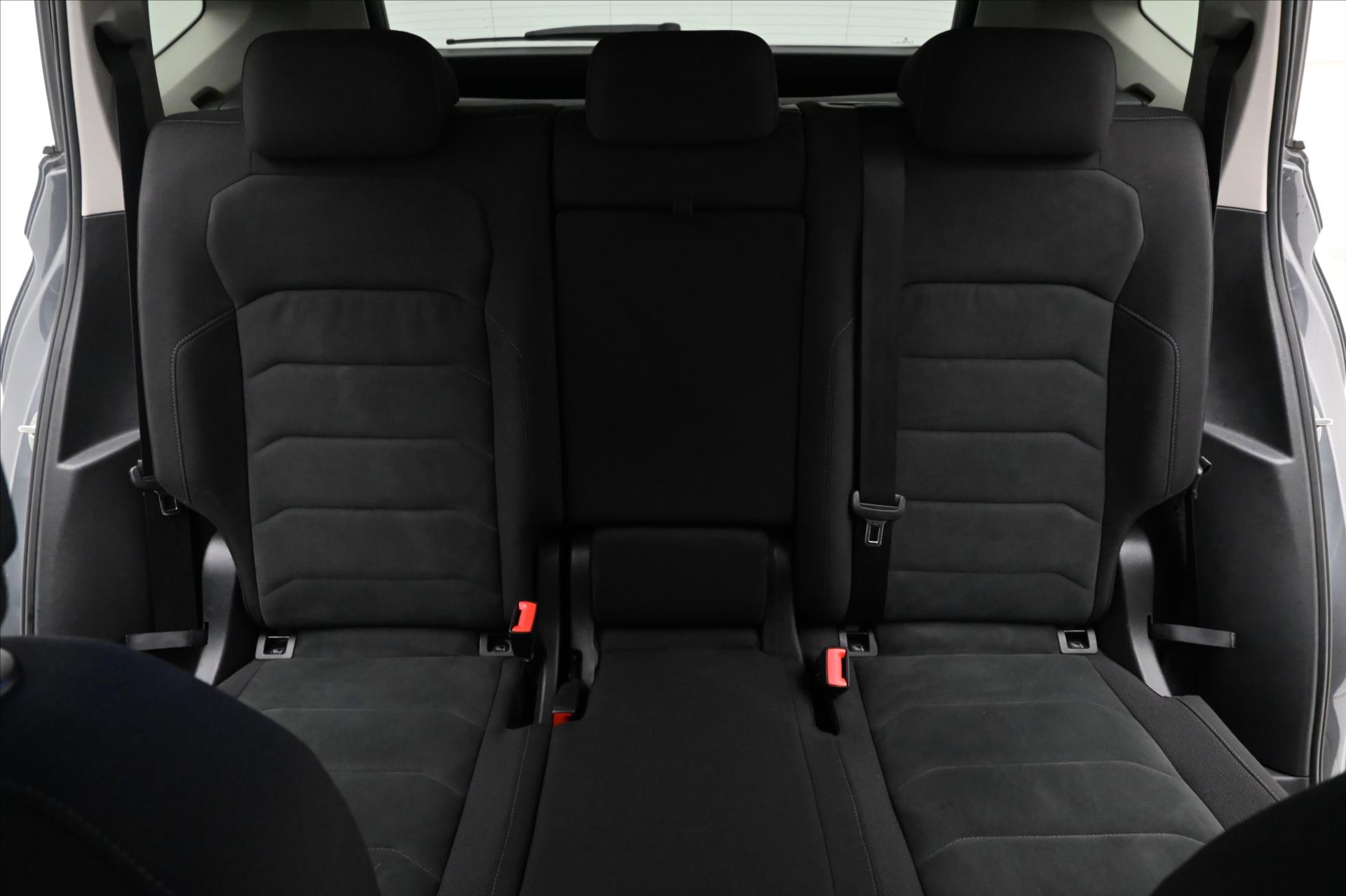 Hlavní fotografie vozu Volkswagen Tiguan Allspace 1,5 TSI 110 kW DSG Highline Záruka až 5 let (26)